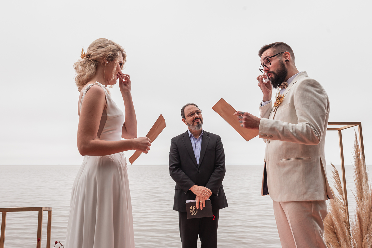 vestido de noiva, pre casamento, ensaio de noivos, fotografo profissional, casamento na praia, casamento por do sol