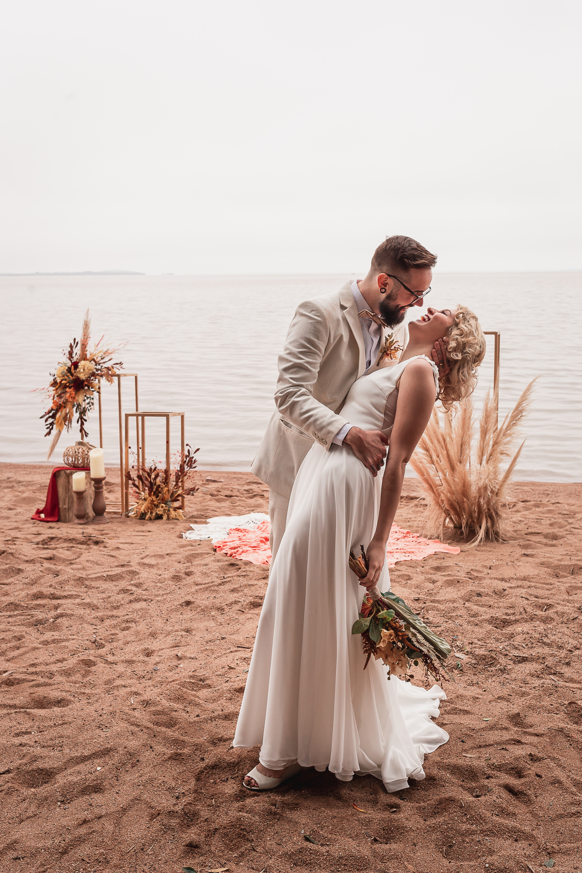 vestido de noiva, pre casamento, ensaio de noivos, fotografo profissional, casamento na praia, casamento por do sol