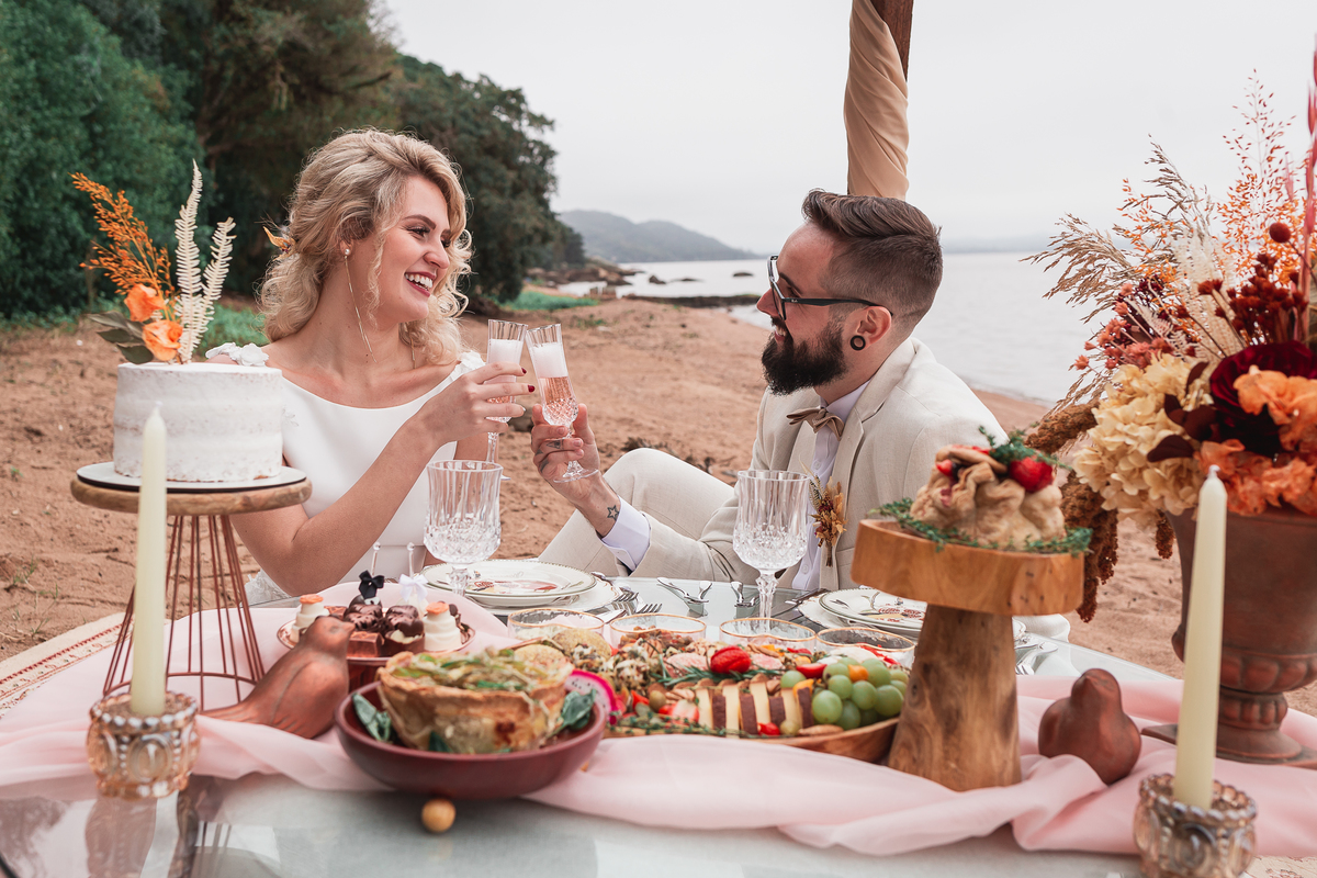 vestido de noiva, pre casamento, ensaio de noivos, fotografo profissional, casamento na praia, casamento por do sol