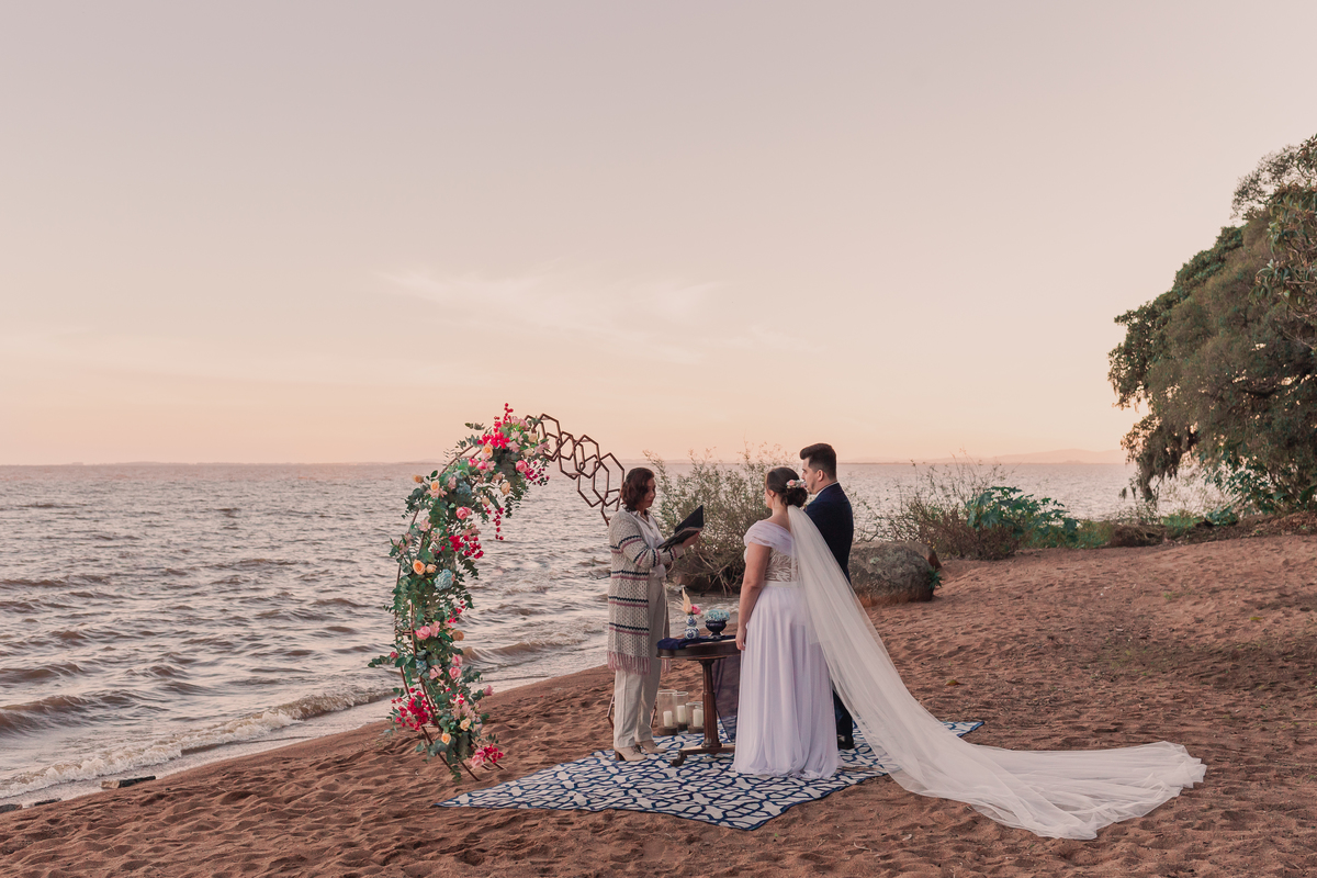 vestido de noiva, pre casamento, ensaio de noivos, fotografo profissional, casamento na praia, casamento por do sol, decoração, maquiagem de noiva, ensaio fotografico