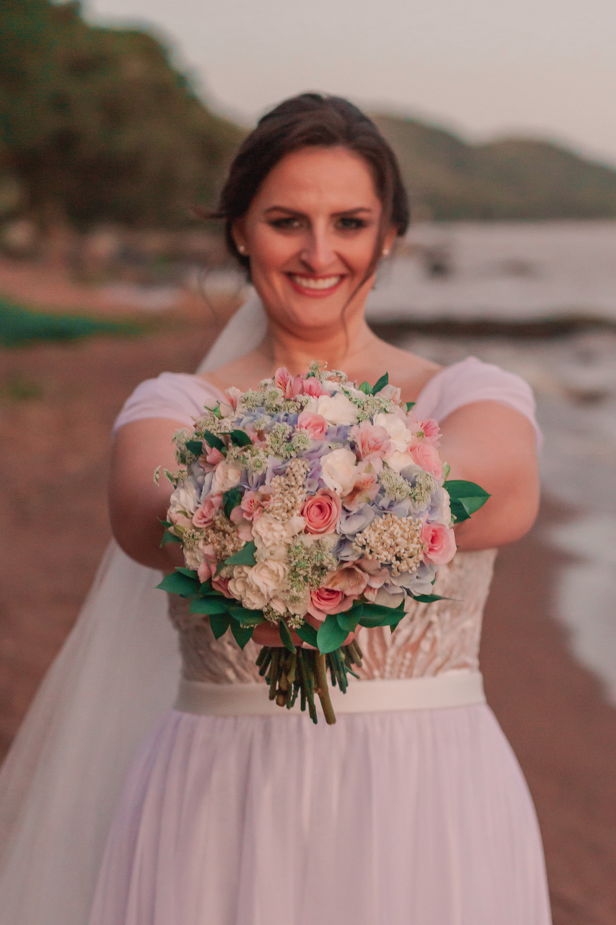vestido de noiva, pre casamento, ensaio de noivos, fotografo profissional, casamento na praia, casamento por do sol, decoração, maquiagem de noiva, ensaio fotografico