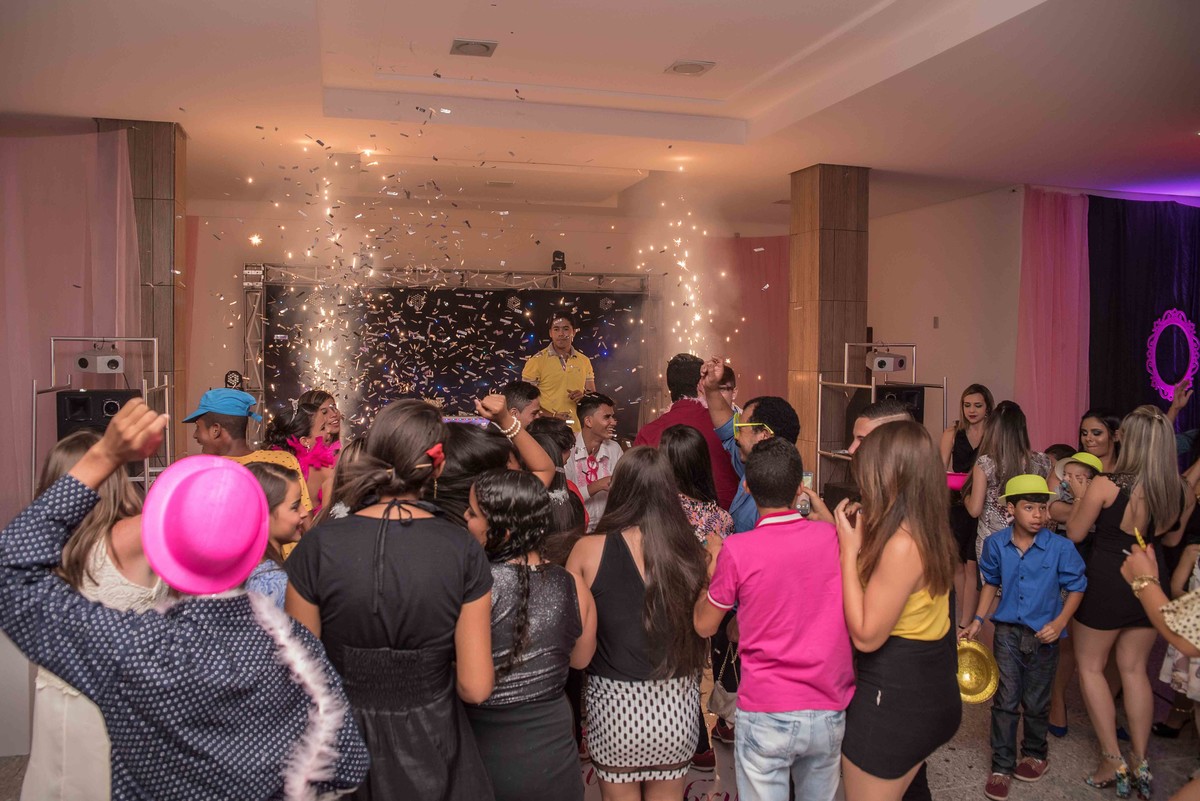 aniversario de 15 anos-fotografifa de aniversario-fotografo de casamento-fotografo infantil-fotografo de caruaru- fotografo gameleira-fotografo ribeirao-pe-fotografo palamares- fotografia de familia-fotografia de casal-pre wedding-wedding