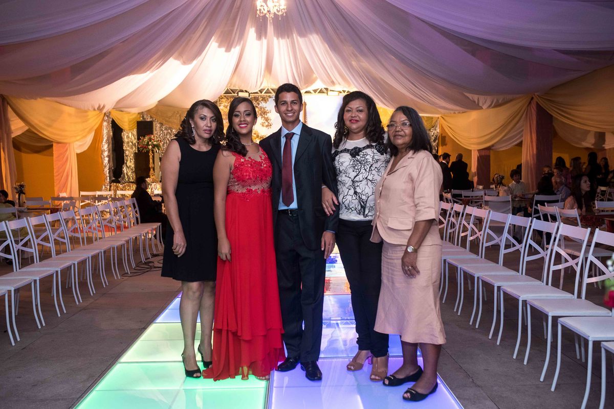 fotografo de formatura-fotografo de aniversario-fotografo de casamento-fotografo caruaru-fotografo palmares-fotografo gameleira-fotografo ribeirão-fotografo de familia-fotografo de gestante-fotografo de 15 anos-fotografo de estudio-fotografo newbor