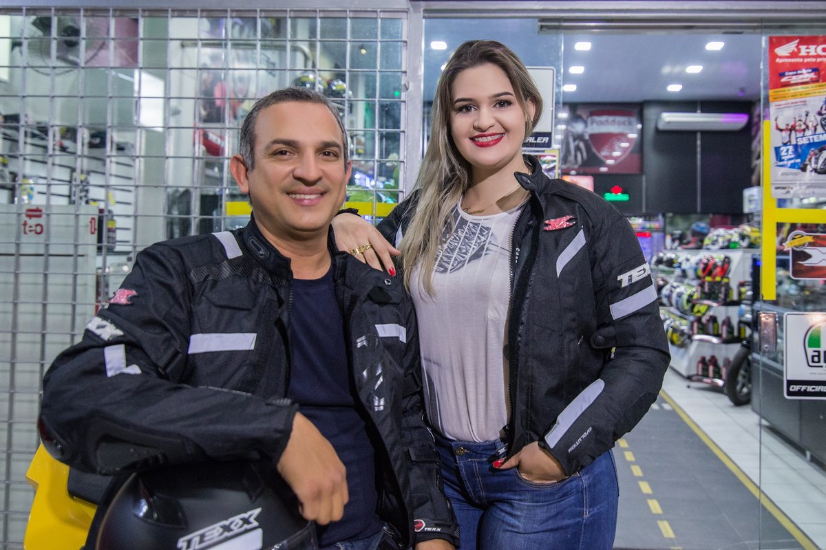 fotografia-fotografia de casal- fotografia de motocicleta-fotografia de motociclista-moto esportiva-fotografo de caruaru