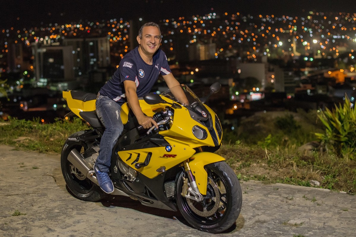 fotografia-fotografia de casal- fotografia de motocicleta-fotografia de motociclista-moto esportiva-fotografo de caruaru