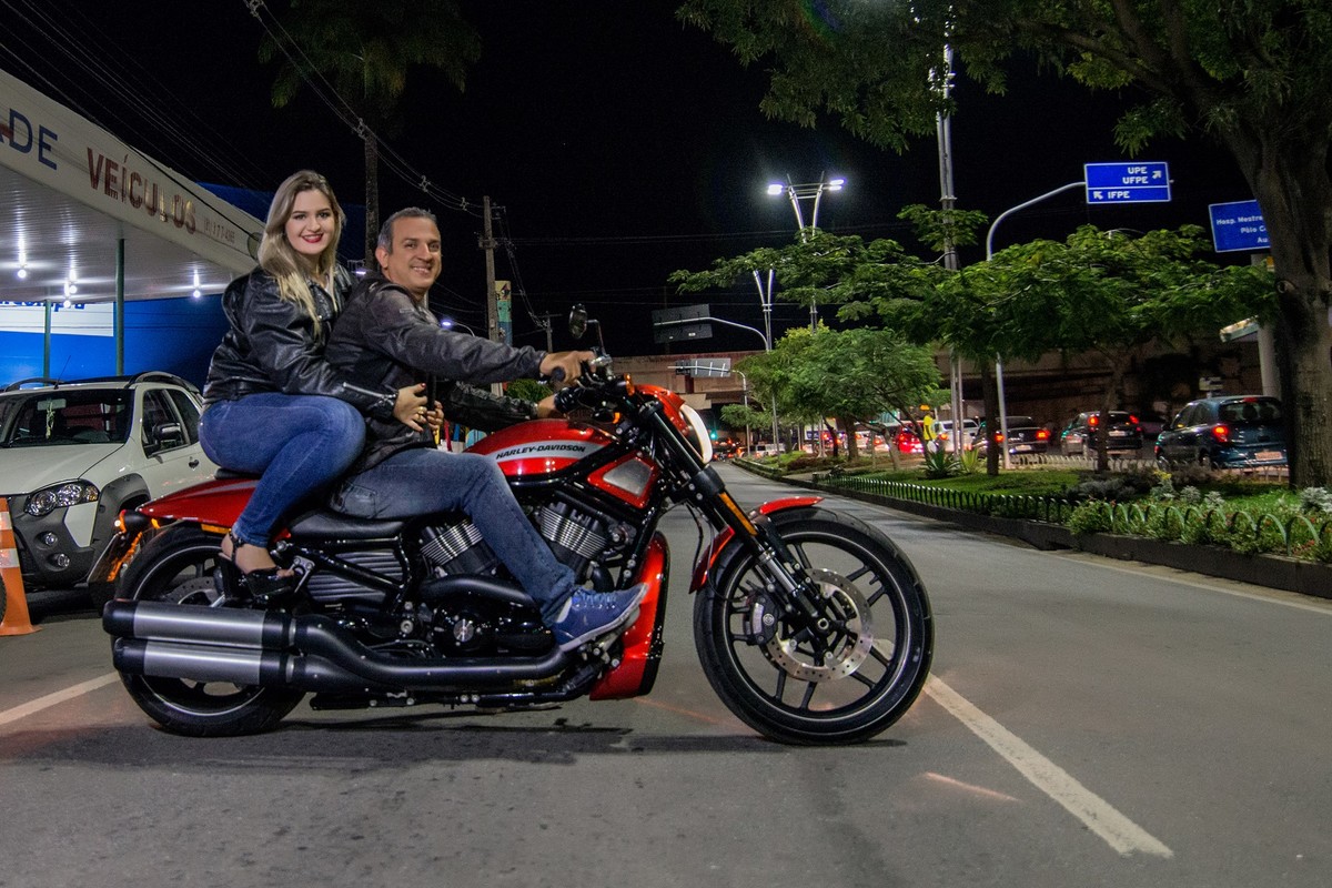 fotografia-fotografia de casal- fotografia de motocicleta-fotografia de motociclista-moto esportiva-fotografo de caruaru