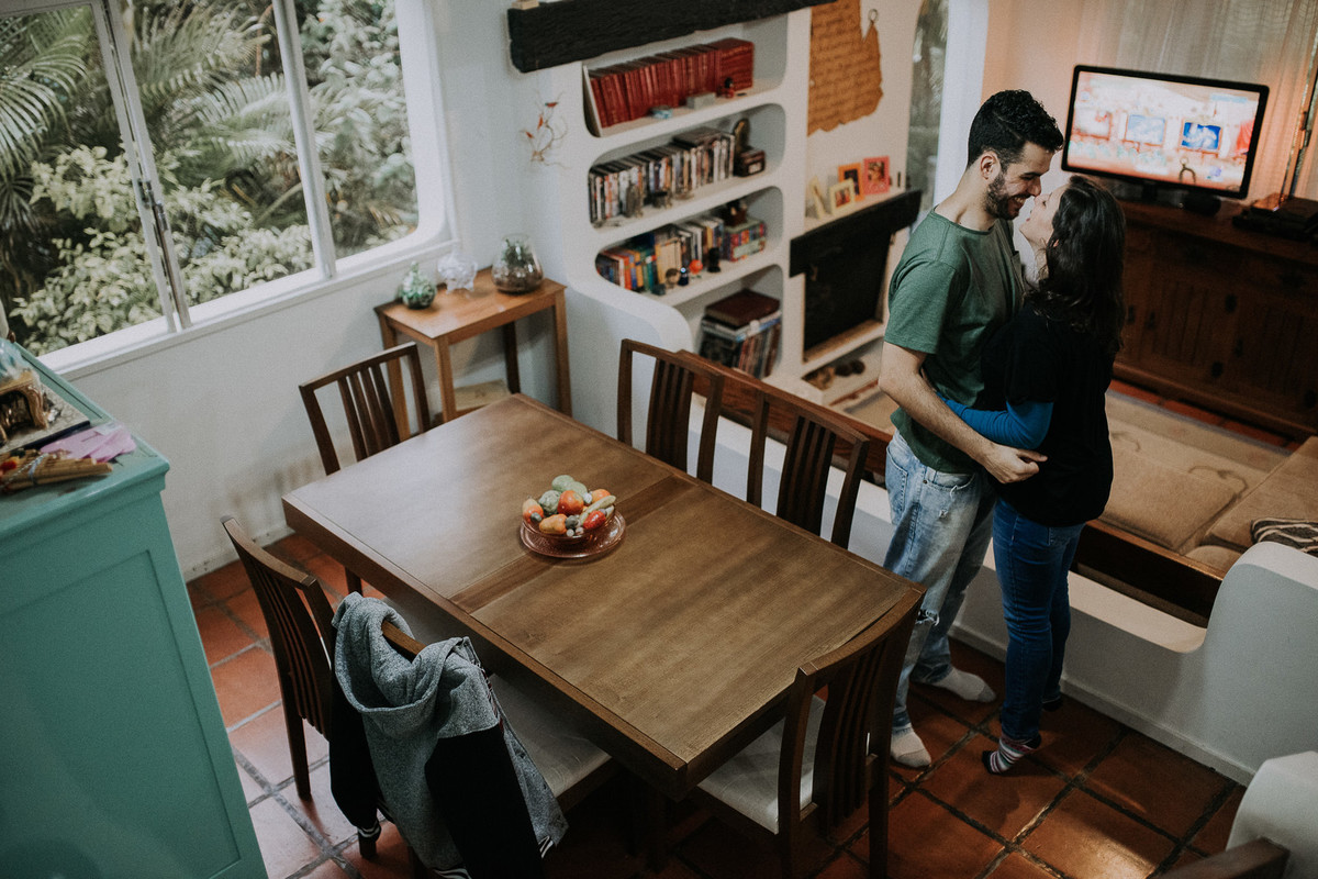 ensaio casal em casa