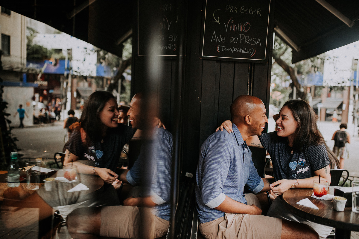 ensaio casal cafeteria