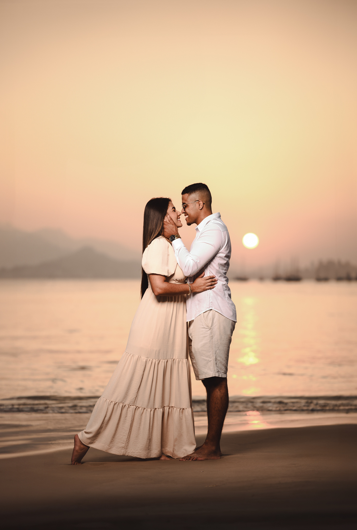 ENSAIO DE CASAL POR DO SOL