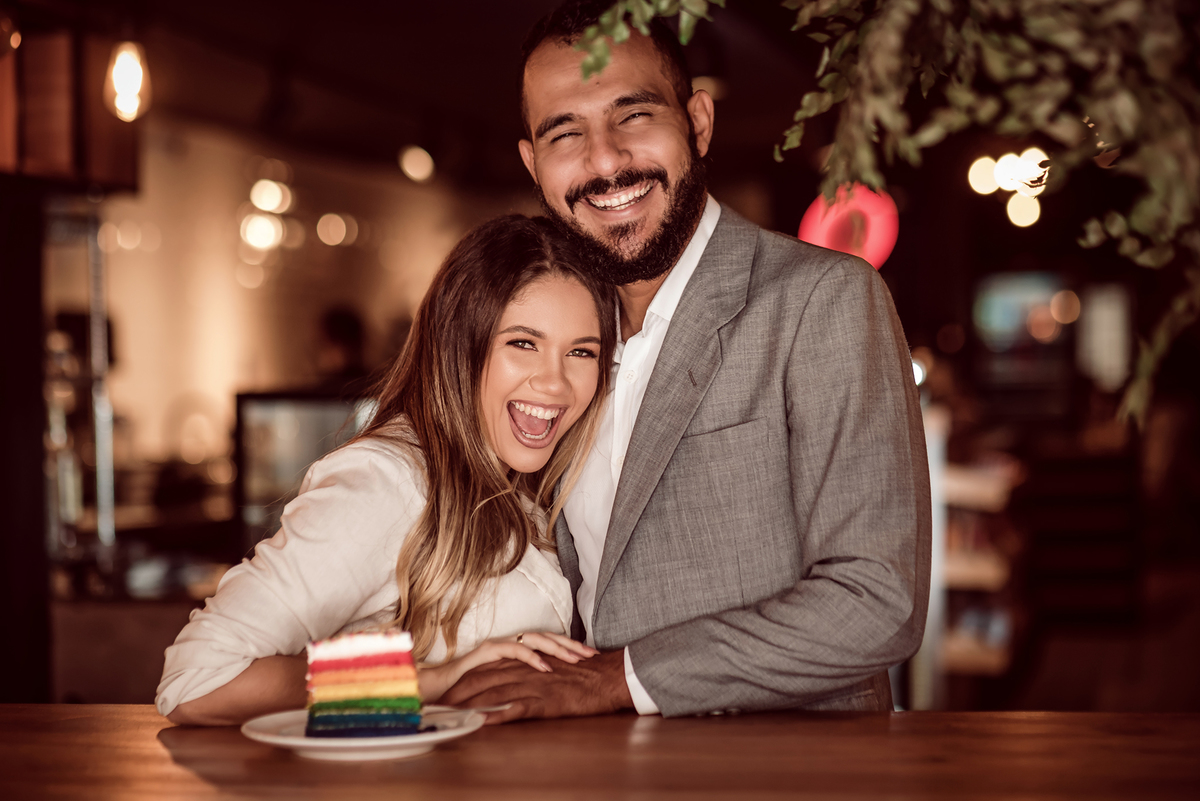 ensaio de noivos na cafeteria