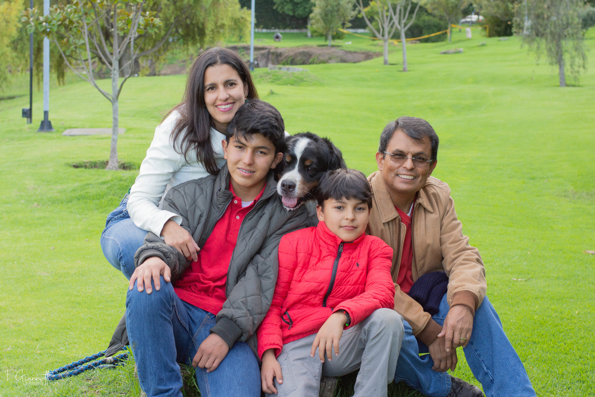 Juntos, en un instante que resume lo que son como familia.