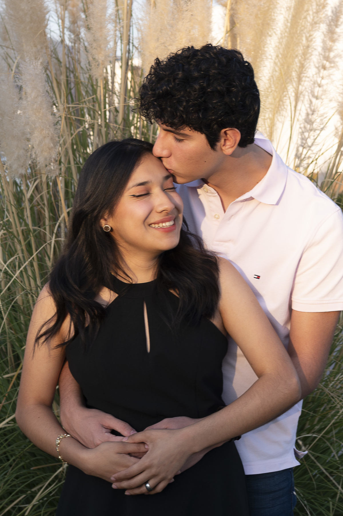 Sesión natural de pareja
Donde la cercanía se vuelve visible.