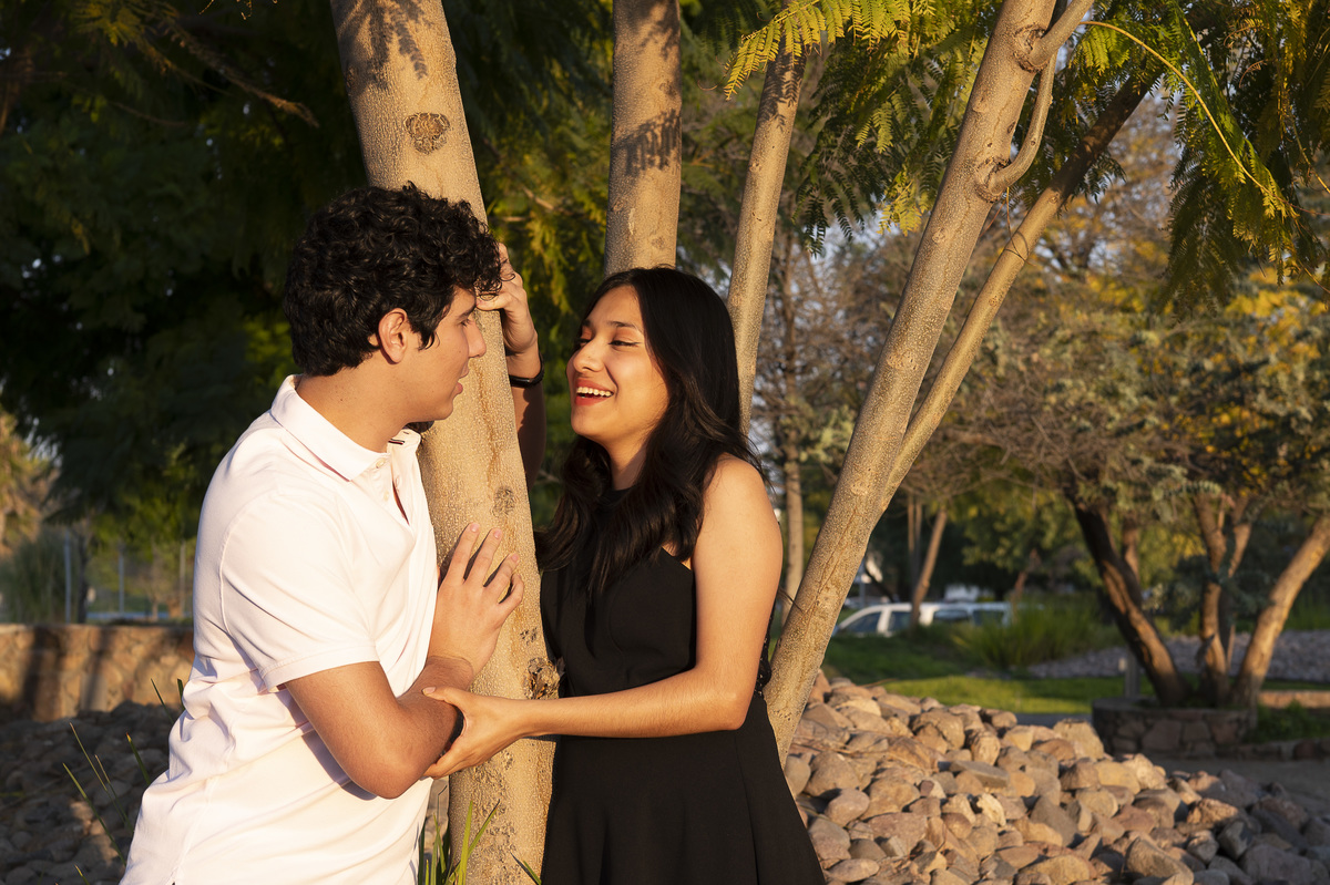 Fotos espontáneas de pareja
Momentos que no necesitan dirección.