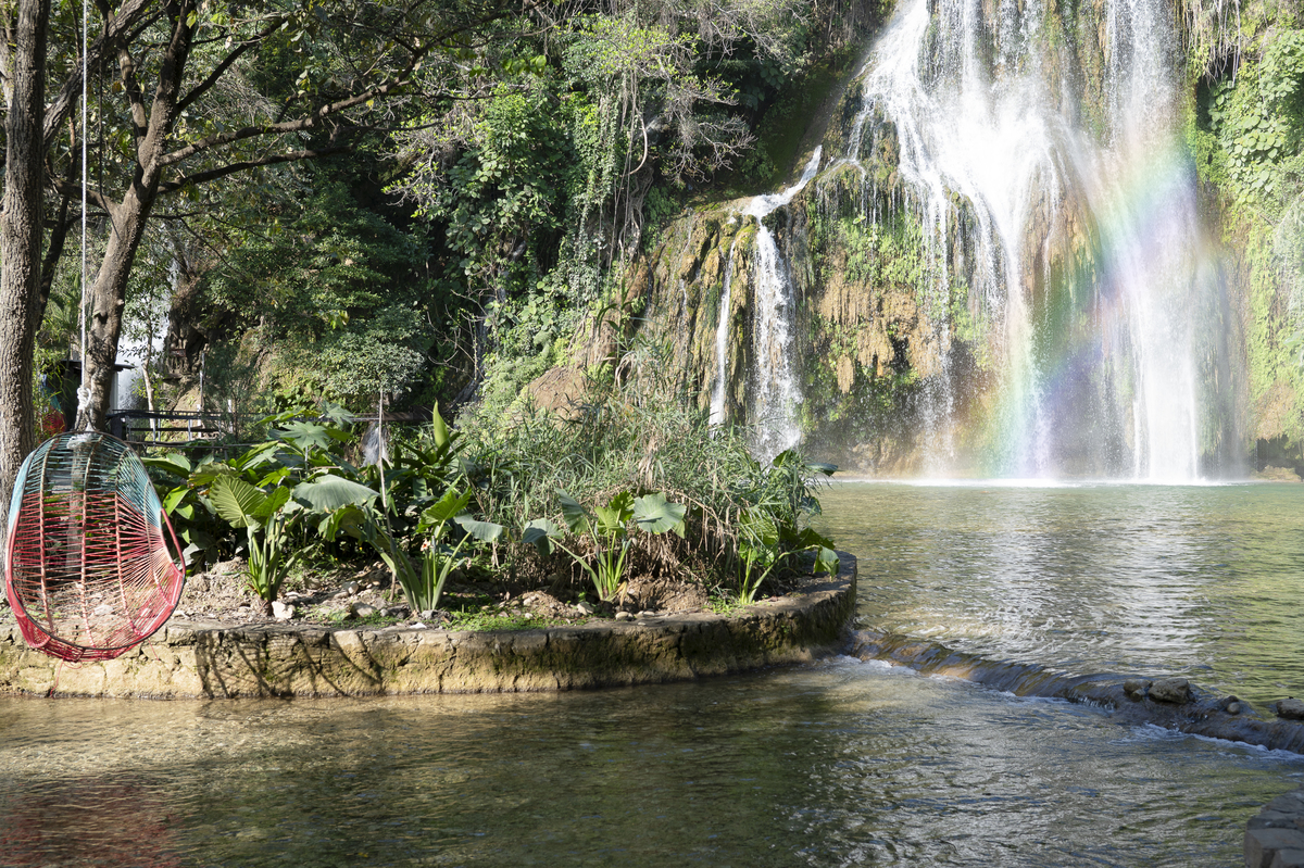Entorno natural en Tamasopo que transforma la estancia en una experiencia más amplia