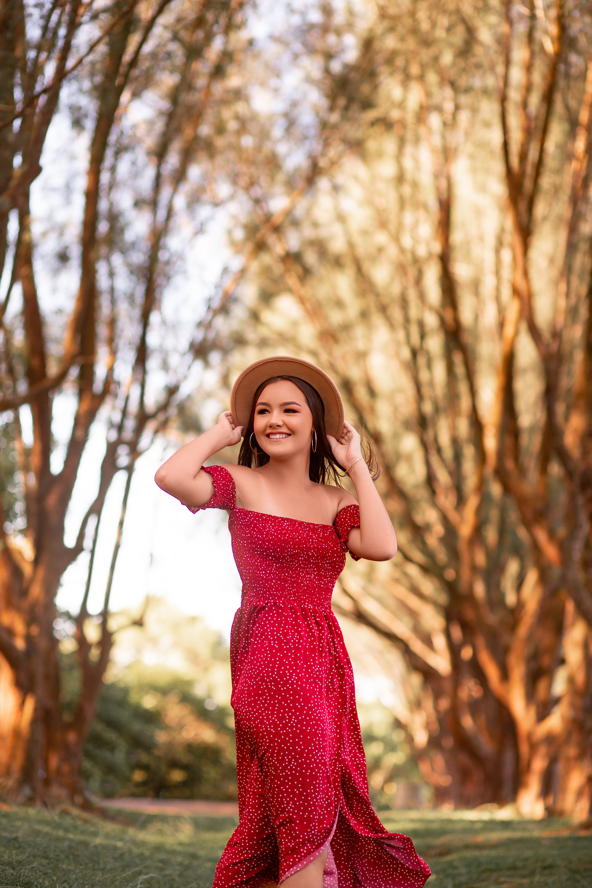 Fotografia de 15 anos, ideias criativas, inspirações, book dos quinze, vestido, flores, mar, praia da guarita. Por do Sol em Torres/Rs. Araranguá/SC. Sombrio, Criciúma, Três Cachoeiras, Terra de Areia, Porto Alegre, Fotos em Gramado, Canela, Serra Gaúcha
