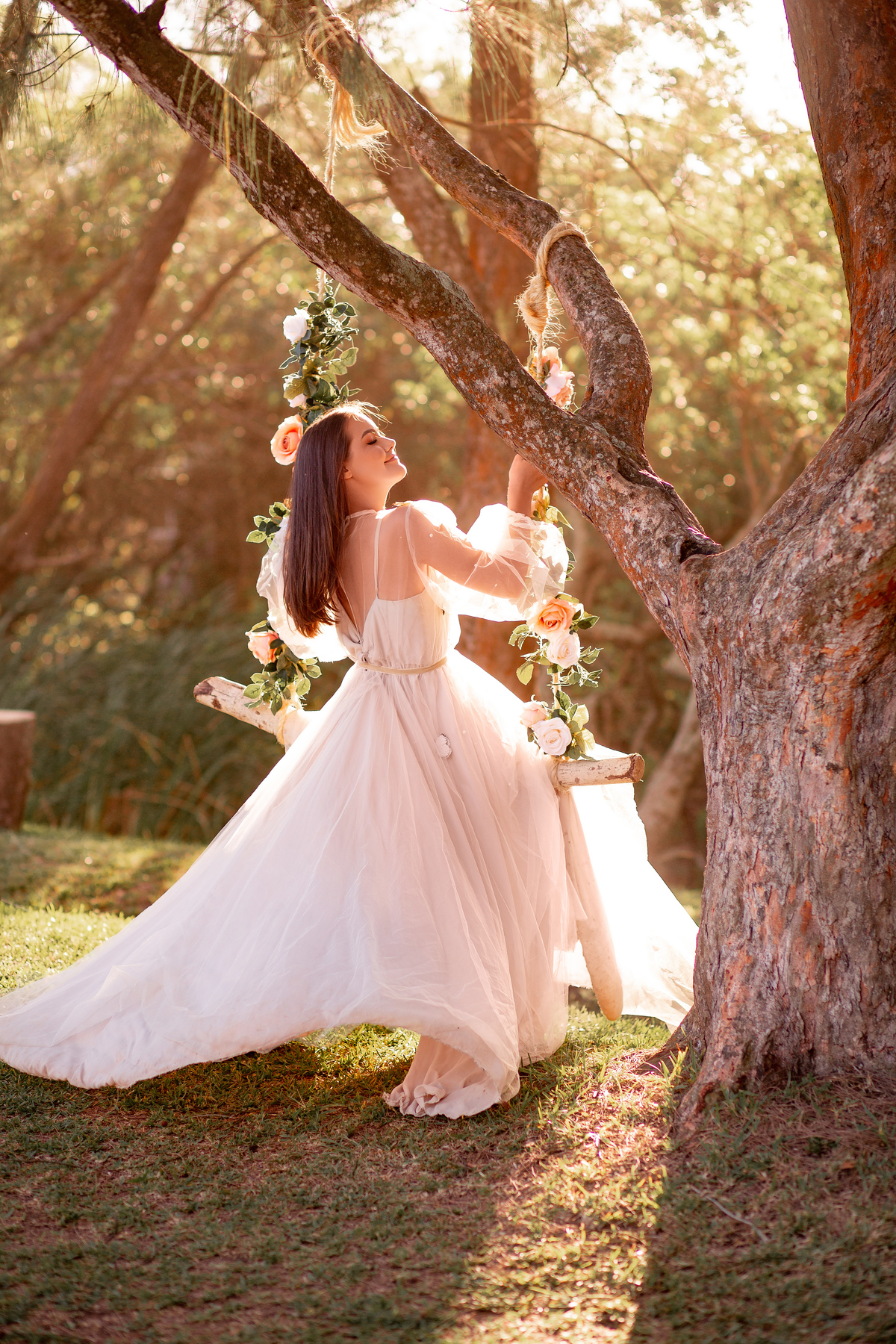 Fotografia de 15 anos, ideias criativas, inspirações, book dos quinze, vestido, flores, mar, praia da guarita. Por do Sol em Torres/Rs. Araranguá/SC. Sombrio, Criciúma, Três Cachoeiras, Terra de Areia, Porto Alegre, Fotos em Gramado, Canela, Serra Gaúcha