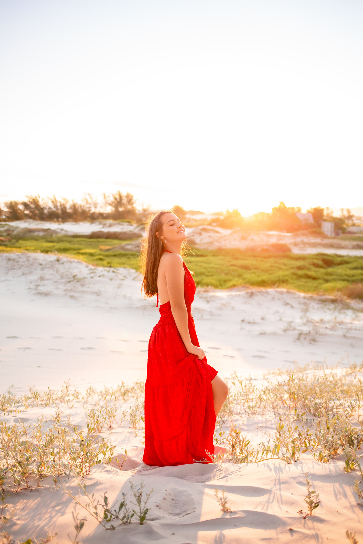 Fotografia de 15 anos, ideias criativas, inspirações, book dos quinze, vestido, flores, mar, praia da guarita. Por do Sol em Torres/Rs. Araranguá/SC. Sombrio, Criciúma, Três Cachoeiras, Terra de Areia, Porto Alegre, Fotos em Gramado, Canela, Serra Gaúcha