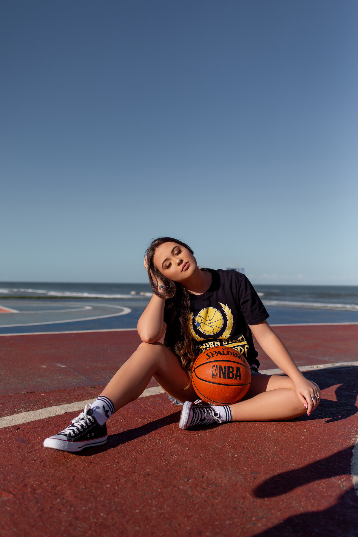 Book-dos-15-anos-ensaio-debutante-quinze-anos-na-praia-dos-Molhes-Torres-RS-Gremio-pista-de-skate-vestido-de-princesa-bela-e-a-fera-fotografa-fotos-instagram-festa-dos-quinze-ensaio- Porto-Alegre-ararangua-Gramado-serra-gaucha.jpg