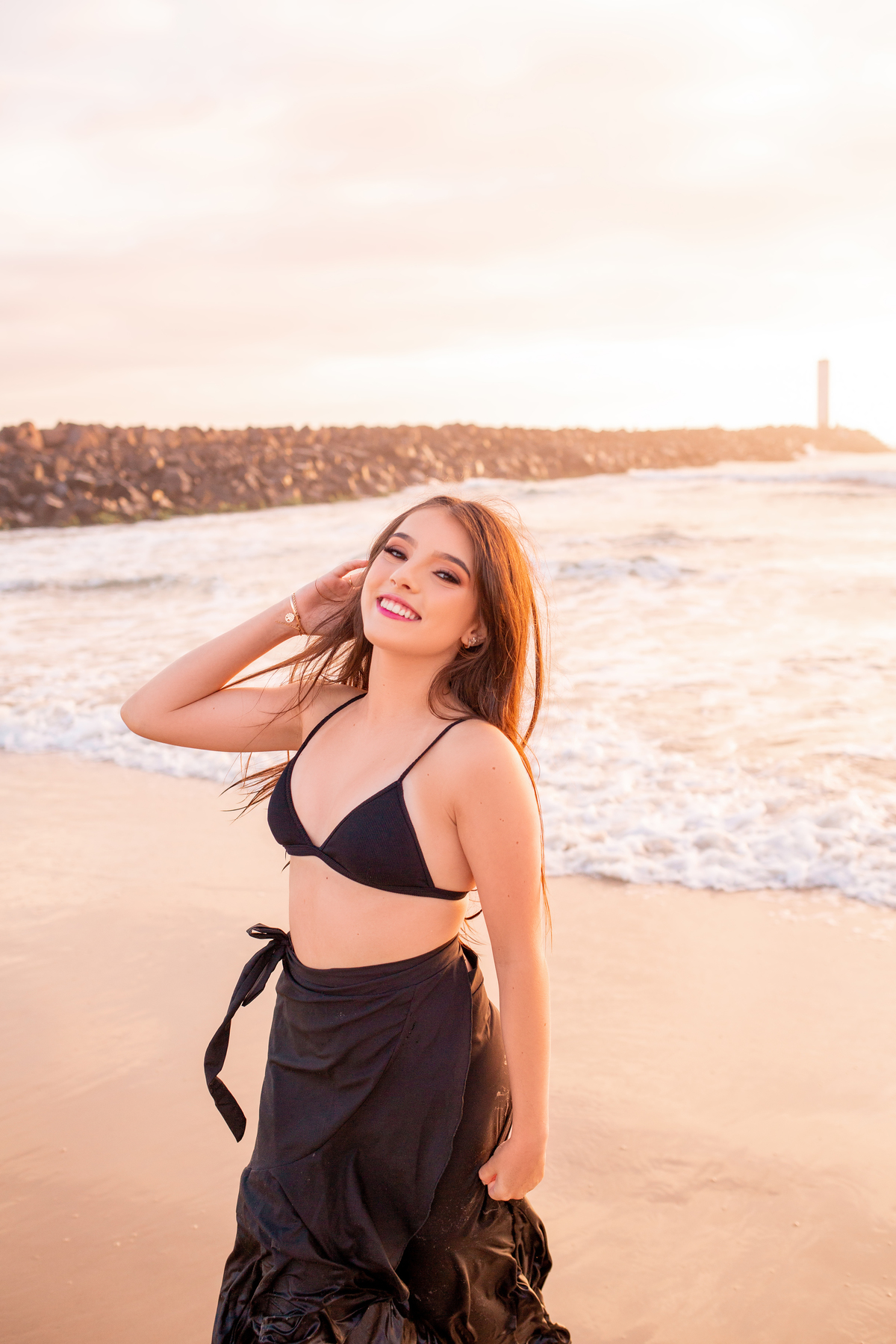 Book-dos-15-anos-ensaio-debutante-quinze-anos-ruinas-do-Cassino-Canela-Gramado-Serra-Gaúcha-RS-ararangua-fotografa-fotos-instagram-tiktok-ensaio-book-Hard-Rock-street-rua-torta-rua-coberta-Praia-de-torres