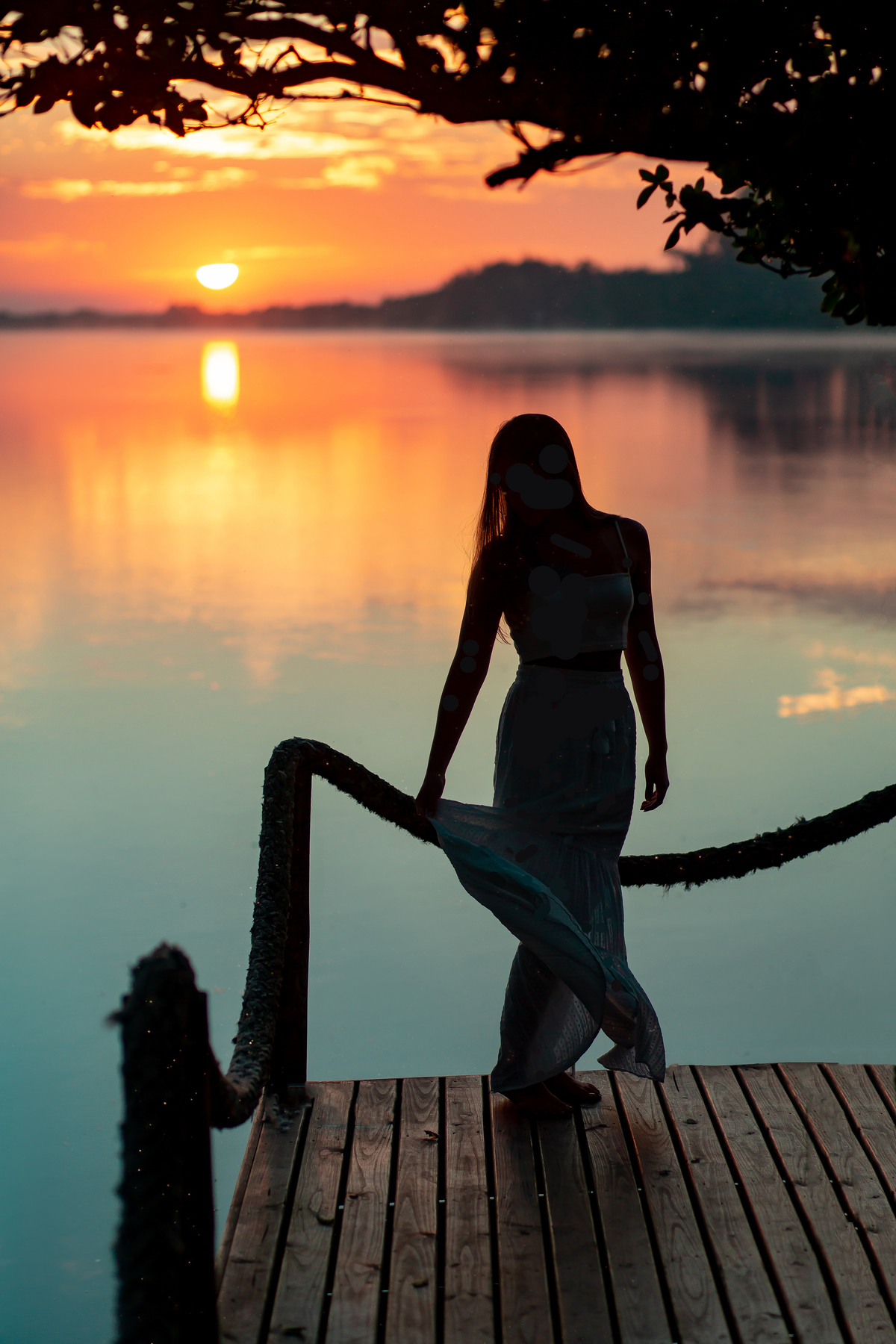 Book-dos-15-anos-ensaio-nascer-do-Sol-Morro-dos-coventos-Ararangua-SC-mar-rio-debutante-quinze-anos-em-Criciuma-fotografa-fotos-instagram-tiktok-foto com pet, cachorro, dog