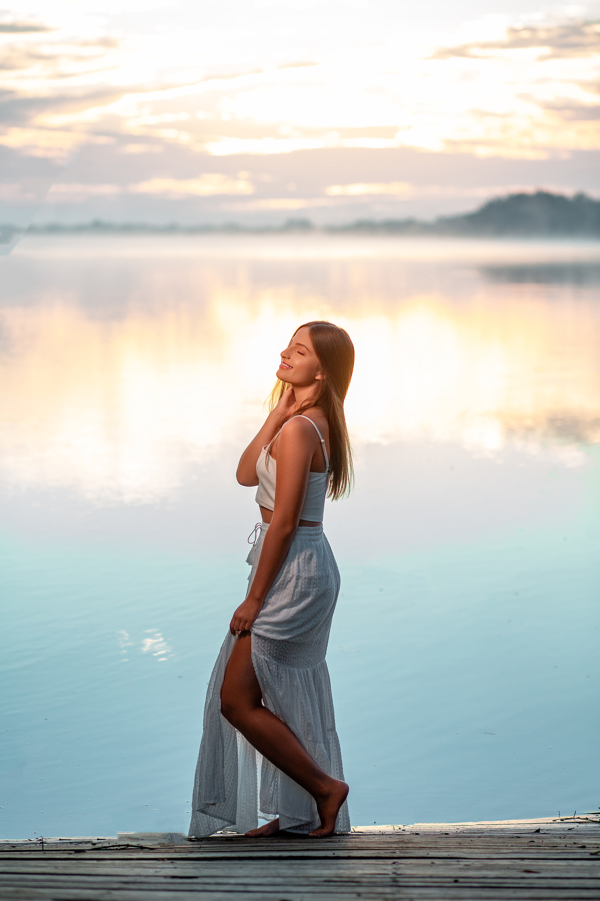 Book-dos-15-anos-ensaio-nascer-do-Sol-Morro-dos-coventos-Ararangua-SC-mar-rio-debutante-quinze-anos-em-Criciuma-fotografa-fotos-instagram-tiktok-foto com pet, cachorro, dog