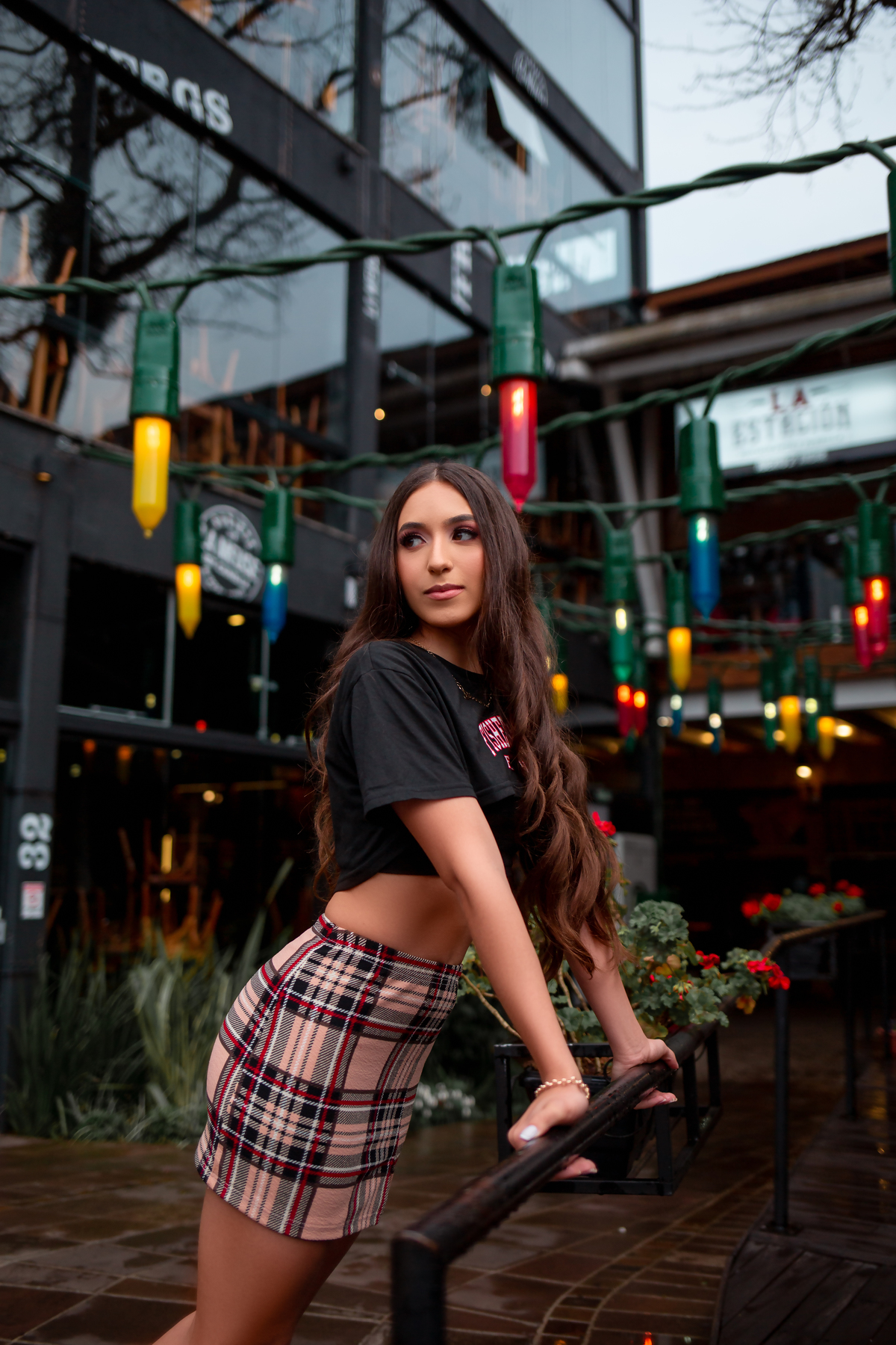 Book-dos-15-anos-ensaio-debutante-quinze-anos-em-Gramado-Canela-Serra-Gaúcha-RS-ararangua- fotografa em Gramado -fotos-instagram-tiktok-ensaio-book-15-Hard-Rock-street-rua-torta-rua-coberta, trem de canela, cabine de Londres, Selfie Gramado