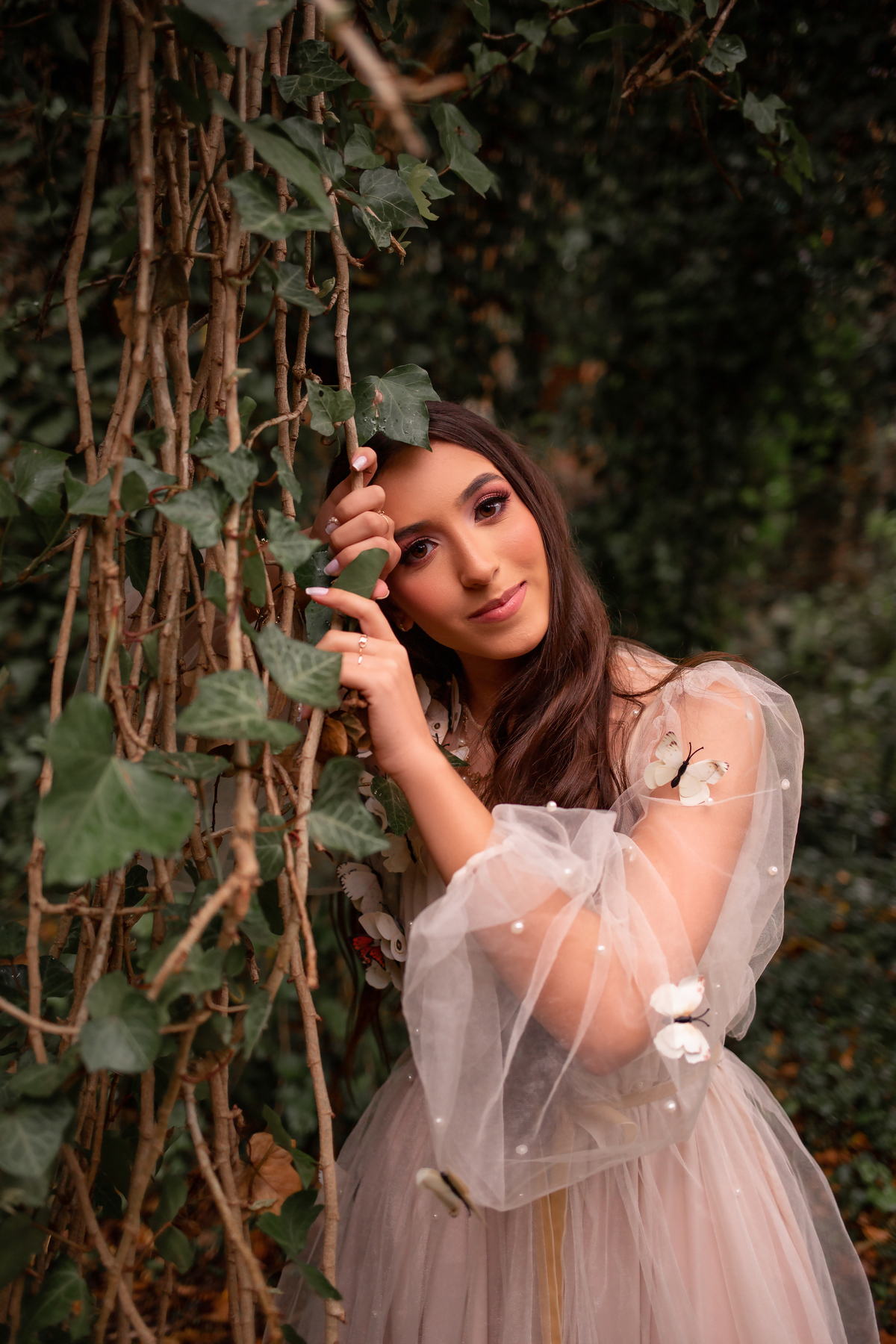 Book-dos-15-anos-ensaio-debutante-quinze-anos-em-Gramado-Canela-Serra-Gaúcha-RS-ararangua- fotografa em Gramado -fotos-instagram-tiktok-ensaio-book-15-Hard-Rock-street-rua-torta-rua-coberta, trem de canela, cabine de Londres, Selfie Gramado