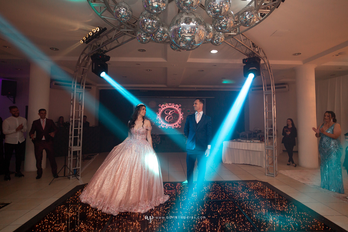 15 ANOS no Guarita Park Hotel em Torres - festa de 15 anos. Celebrai cerimonial. adrielle-peres-fotografia-torres-rs-ensaio-debutante-festa-dos-quinze-vestido-princesa-making-of-fotografia-15-anos-festa - making of no espaço Morgana Magnus