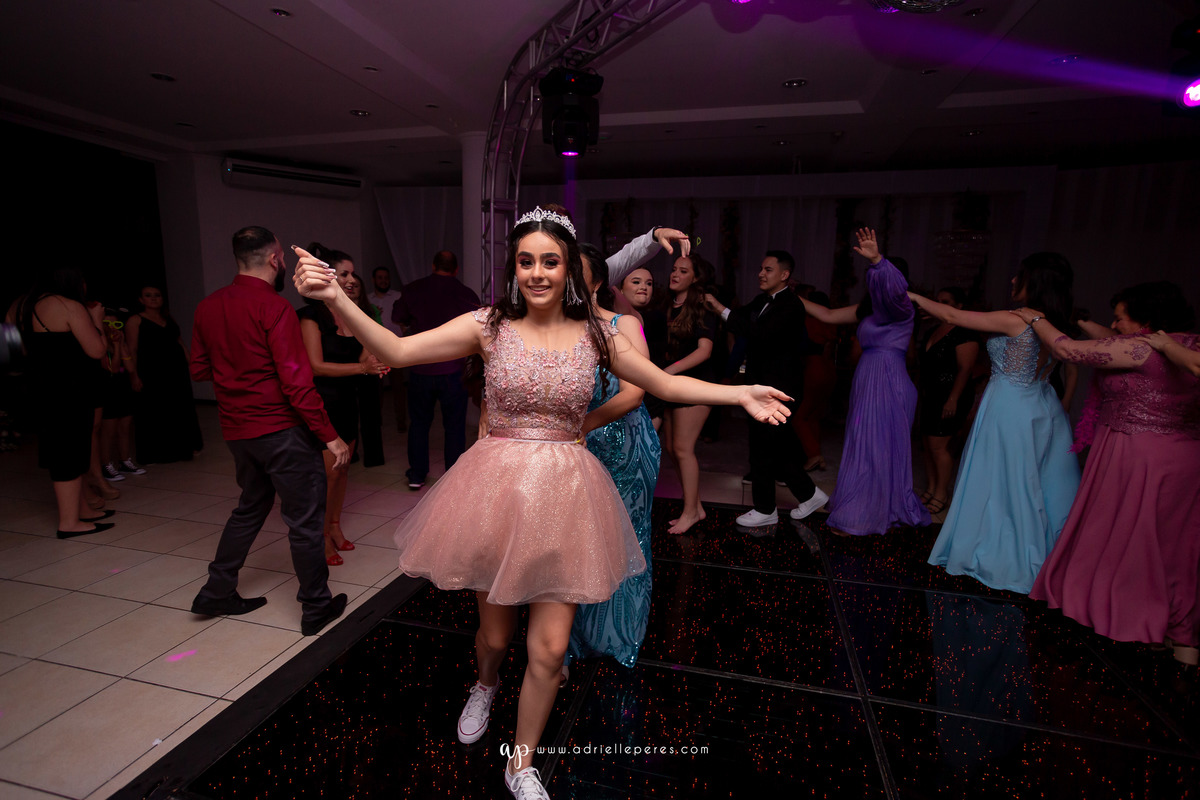 15 ANOS no Guarita Park Hotel em Torres - festa de 15 anos. Celebrai cerimonial. adrielle-peres-fotografia-torres-rs-ensaio-debutante-festa-dos-quinze-vestido-princesa-making-of-fotografia-15-anos-festa - making of no espaço Morgana Magnus