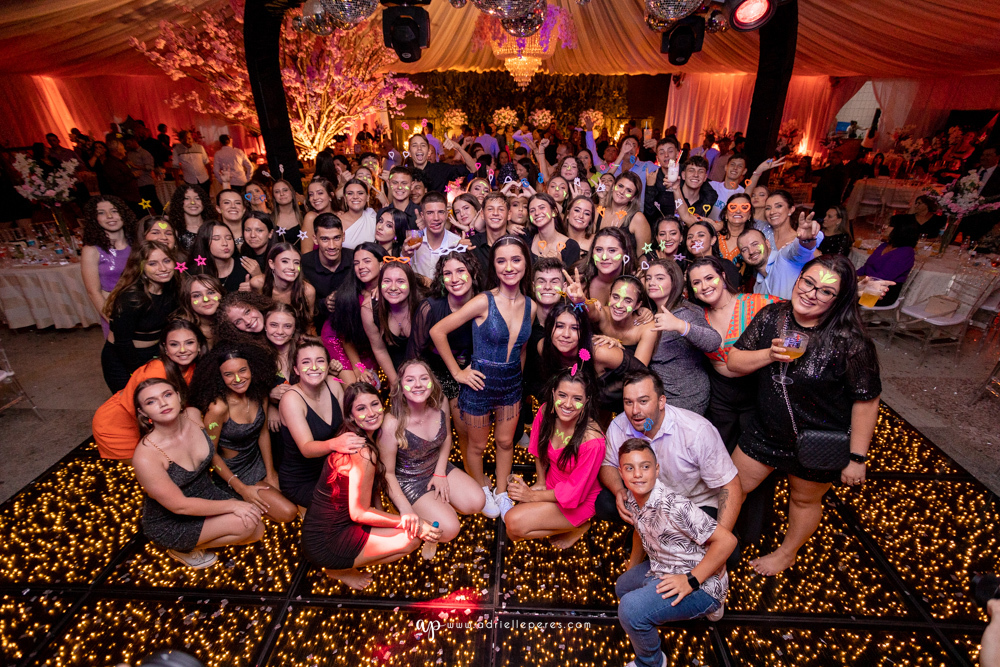 maria-1- festa dos quinze anos Praia Grande SC - baloes - vestido de quinze anos - balada de quinze anos - balada - pista de led - decoracao - doces - make - fotografa - ensaio - debutante.jpg