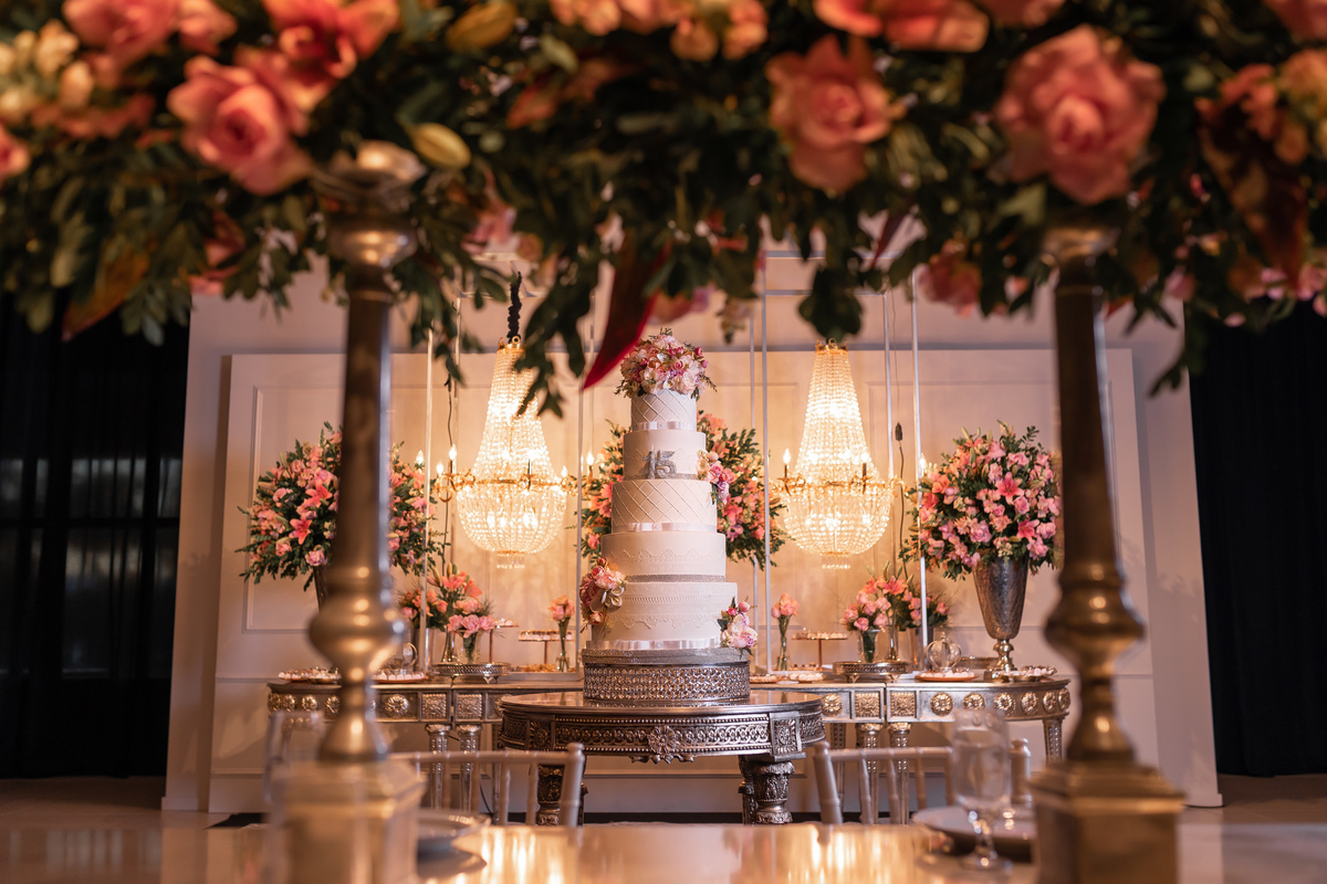 Festa de quinze anos em Sítio do Cassio - Balneario Gaivota - Sombrio - Praia Grande - Sao Joao do Sul - quinze anos - fotos - fotografa - fotografia - pista - decoração - vestido - xv - make - ensaio 15 anos - book dos quinze - Adrielle Peres fotografia 