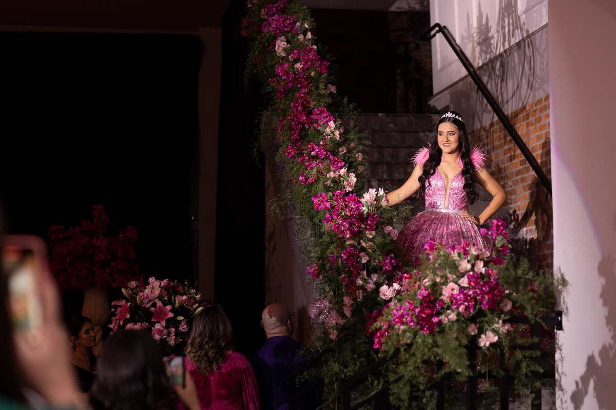 Festa de quinze anos em Sítio do Cassio - Balneario Gaivota - Sombrio - Praia Grande - Sao Joao do Sul - quinze anos - fotos - fotografa - fotografia - pista - decoração - vestido - xv - make - ensaio 15 anos - book dos quinze - Adrielle Peres fotografia 