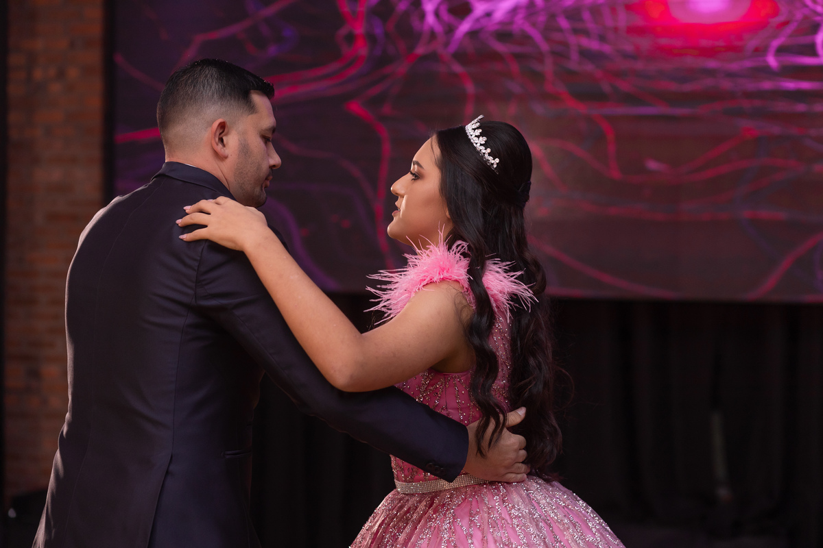 Festa de quinze anos em Sítio do Cassio - Balneario Gaivota - Sombrio - Praia Grande - Sao Joao do Sul - quinze anos - fotos - fotografa - fotografia - pista - decoração - vestido - xv - make - ensaio 15 anos - book dos quinze - Adrielle Peres fotografia 