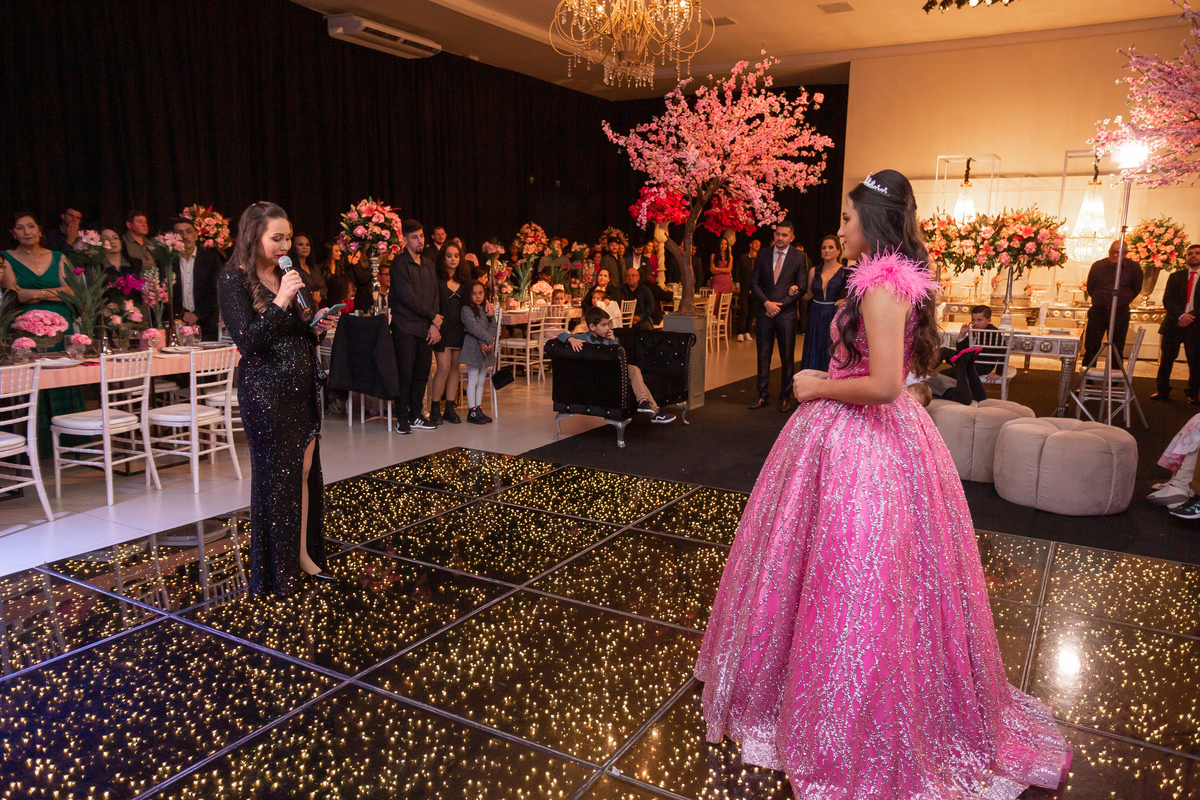 Festa de quinze anos em Sítio do Cassio - Balneario Gaivota - Sombrio - Praia Grande - Sao Joao do Sul - quinze anos - fotos - fotografa - fotografia - pista - decoração - vestido - xv - make - ensaio 15 anos - book dos quinze - Adrielle Peres fotografia 