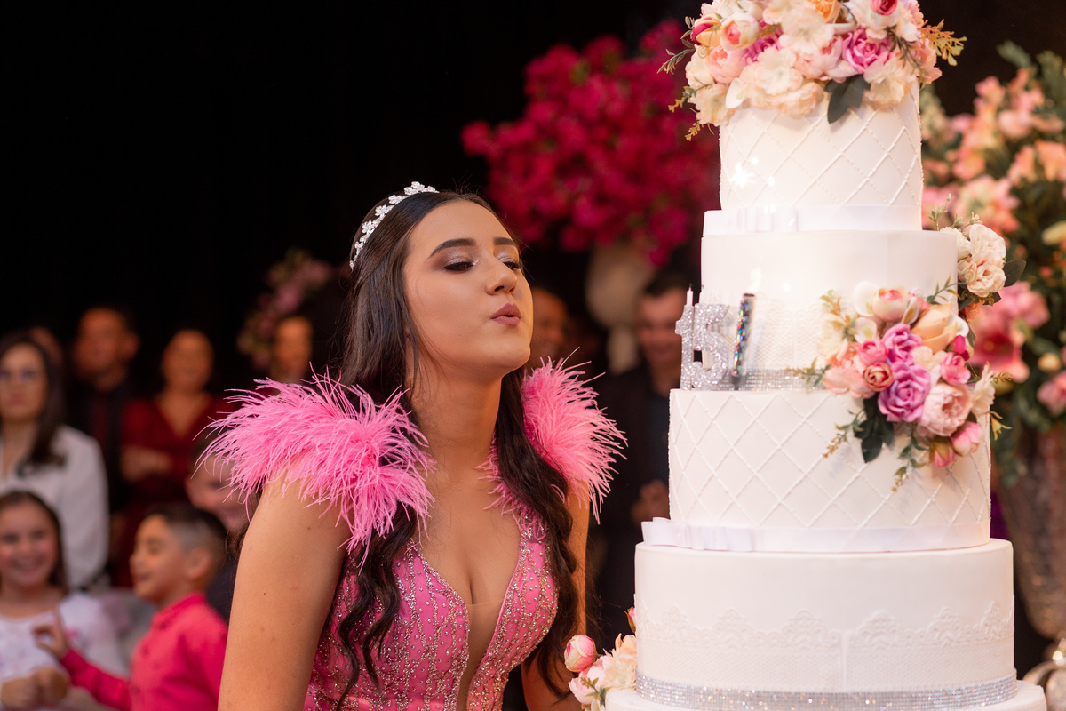 Festa de quinze anos em Sítio do Cassio - Balneario Gaivota - Sombrio - Praia Grande - Sao Joao do Sul - quinze anos - fotos - fotografa - fotografia - pista - decoração - vestido - xv - make - ensaio 15 anos - book dos quinze - Adrielle Peres fotografia 