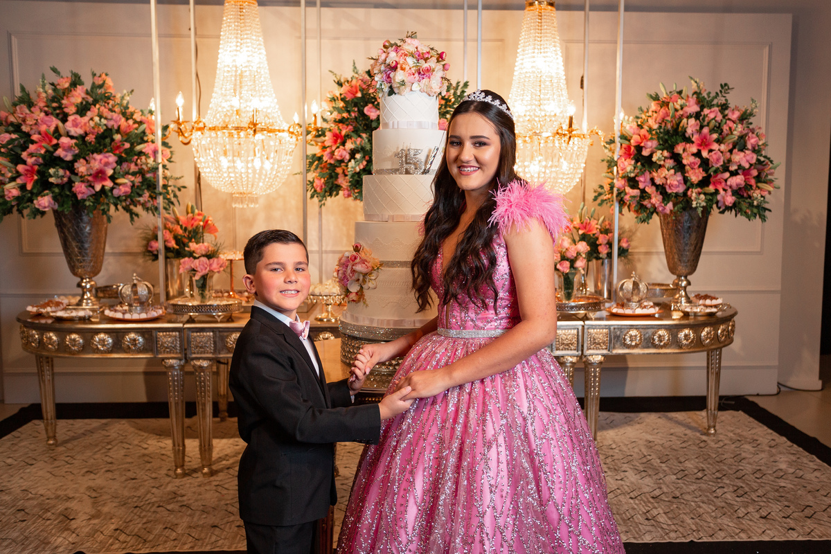 Festa de quinze anos em Sítio do Cassio - Balneario Gaivota - Sombrio - Praia Grande - Sao Joao do Sul - quinze anos - fotos - fotografa - fotografia - pista - decoração - vestido - xv - make - ensaio 15 anos - book dos quinze - Adrielle Peres fotografia 