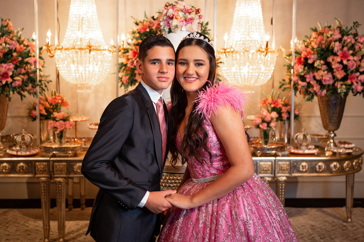 Festa de quinze anos em Sítio do Cassio - Balneario Gaivota - Sombrio - Praia Grande - Sao Joao do Sul - quinze anos - fotos - fotografa - fotografia - pista - decoração - vestido - xv - make - ensaio 15 anos - book dos quinze - Adrielle Peres fotografia 