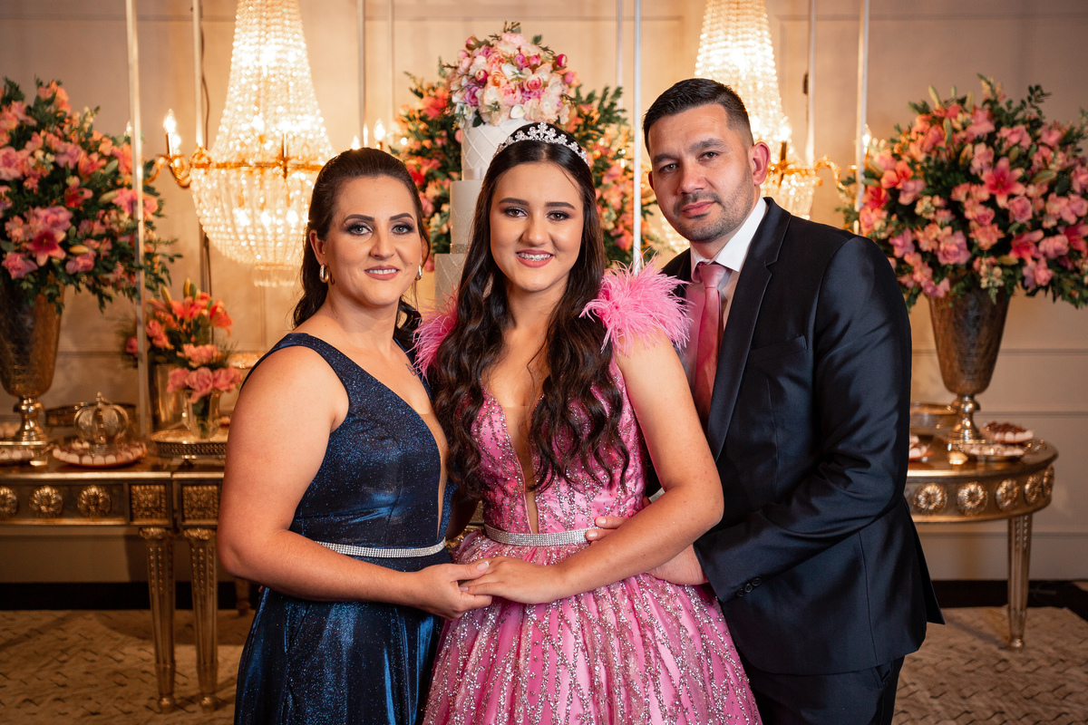 Festa de quinze anos em Sítio do Cassio - Balneario Gaivota - Sombrio - Praia Grande - Sao Joao do Sul - quinze anos - fotos - fotografa - fotografia - pista - decoração - vestido - xv - make - ensaio 15 anos - book dos quinze - Adrielle Peres fotografia 