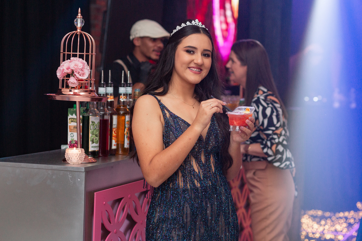 Festa de quinze anos em Sítio do Cassio - Balneario Gaivota - Sombrio - Praia Grande - Sao Joao do Sul - quinze anos - fotos - fotografa - fotografia - pista - decoração - vestido - xv - make - ensaio 15 anos - book dos quinze - Adrielle Peres fotografia 