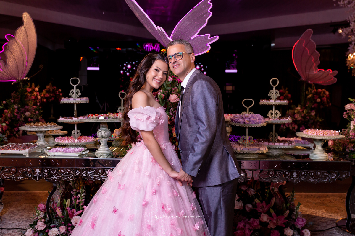 Adrielle Peres Fotografia, Alex Videos; DECORAÇÃO: Silvia Flores Eventos, DJ: Matheus Lazaretti, PISTA DE LED: Pixel Led, DRINKS: Jumper Bartenders, Baly Energy Drink, Poppi Corner, Amantine Chocolate, VW beauty, Clube Gremio Fronteira - Ararangua/SC