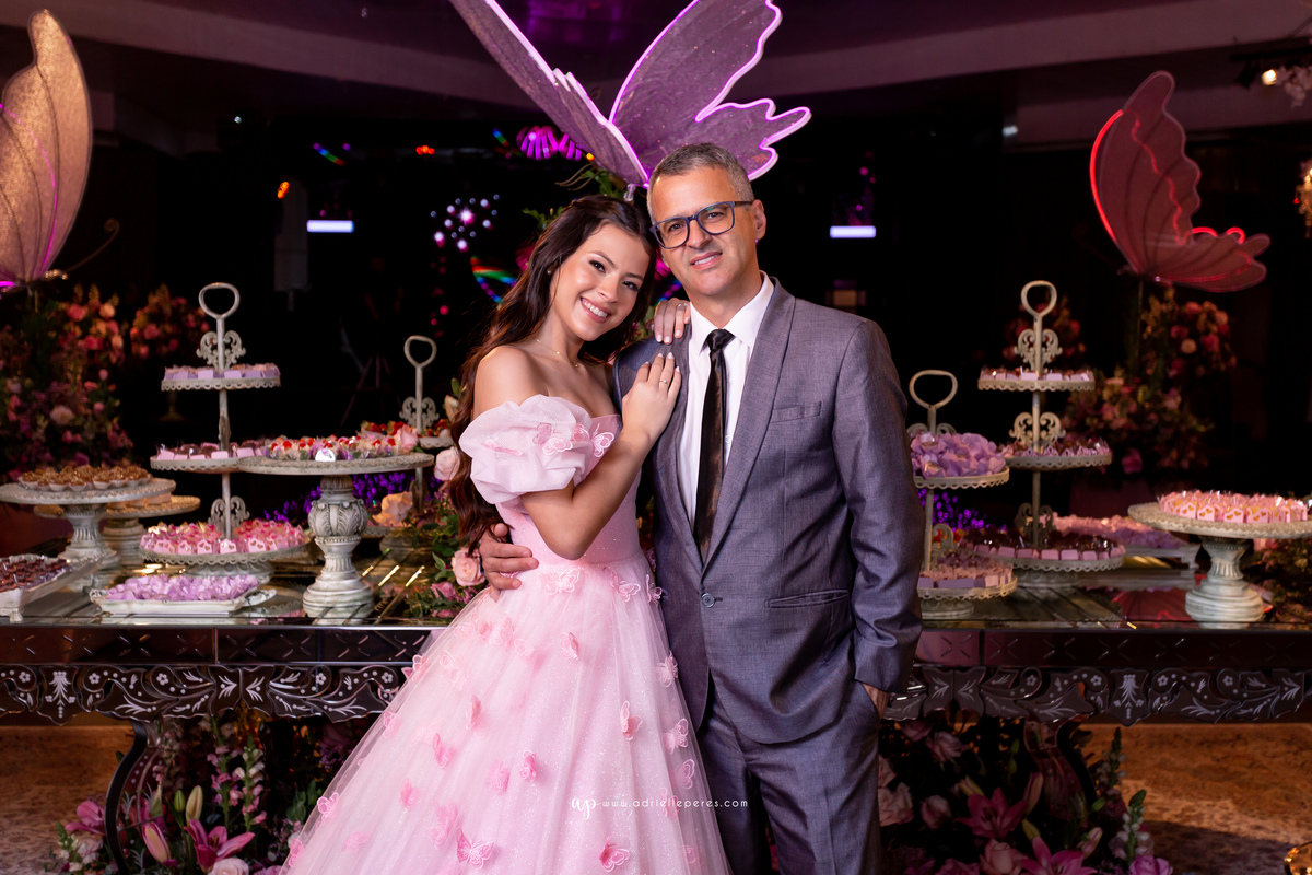 Adrielle Peres Fotografia, Alex Videos; DECORAÇÃO: Silvia Flores Eventos, DJ: Matheus Lazaretti, PISTA DE LED: Pixel Led, DRINKS: Jumper Bartenders, Baly Energy Drink, Poppi Corner, Amantine Chocolate, VW beauty, Clube Gremio Fronteira - Ararangua/SC