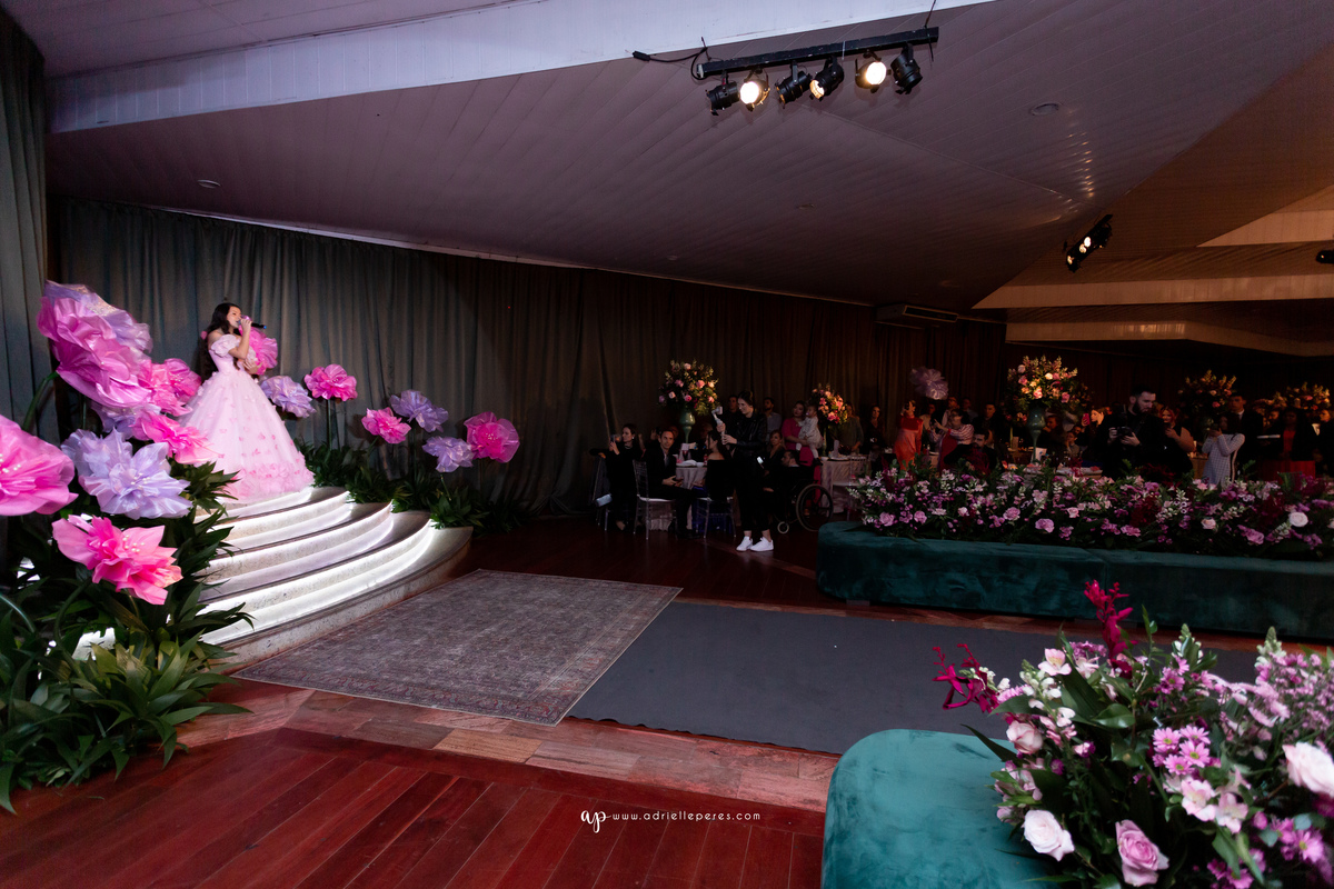 Adrielle Peres Fotografia, Alex Videos; DECORAÇÃO: Silvia Flores Eventos, DJ: Matheus Lazaretti, PISTA DE LED: Pixel Led, DRINKS: Jumper Bartenders, Baly Energy Drink, Poppi Corner, Amantine Chocolate, VW beauty, Clube Gremio Fronteira - Ararangua/SC