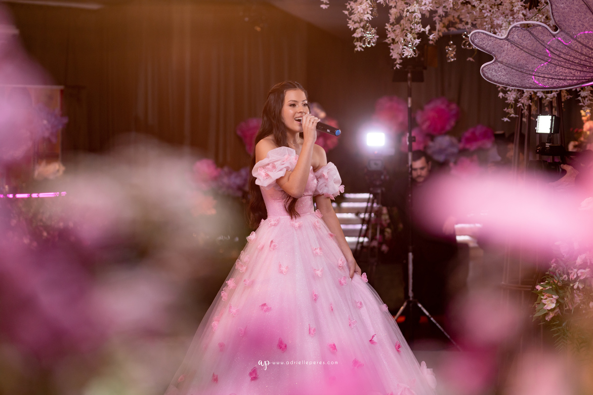 Adrielle Peres Fotografia, Alex Videos; DECORAÇÃO: Silvia Flores Eventos, DJ: Matheus Lazaretti, PISTA DE LED: Pixel Led, DRINKS: Jumper Bartenders, Baly Energy Drink, Poppi Corner, Amantine Chocolate, VW beauty, Clube Gremio Fronteira - Ararangua/SC