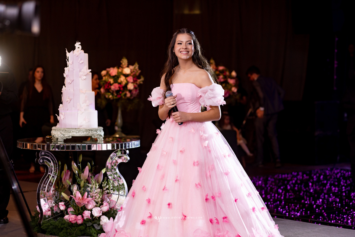 Adrielle Peres Fotografia, Alex Videos; DECORAÇÃO: Silvia Flores Eventos, DJ: Matheus Lazaretti, PISTA DE LED: Pixel Led, DRINKS: Jumper Bartenders, Baly Energy Drink, Poppi Corner, Amantine Chocolate, VW beauty, Clube Gremio Fronteira - Ararangua/SC