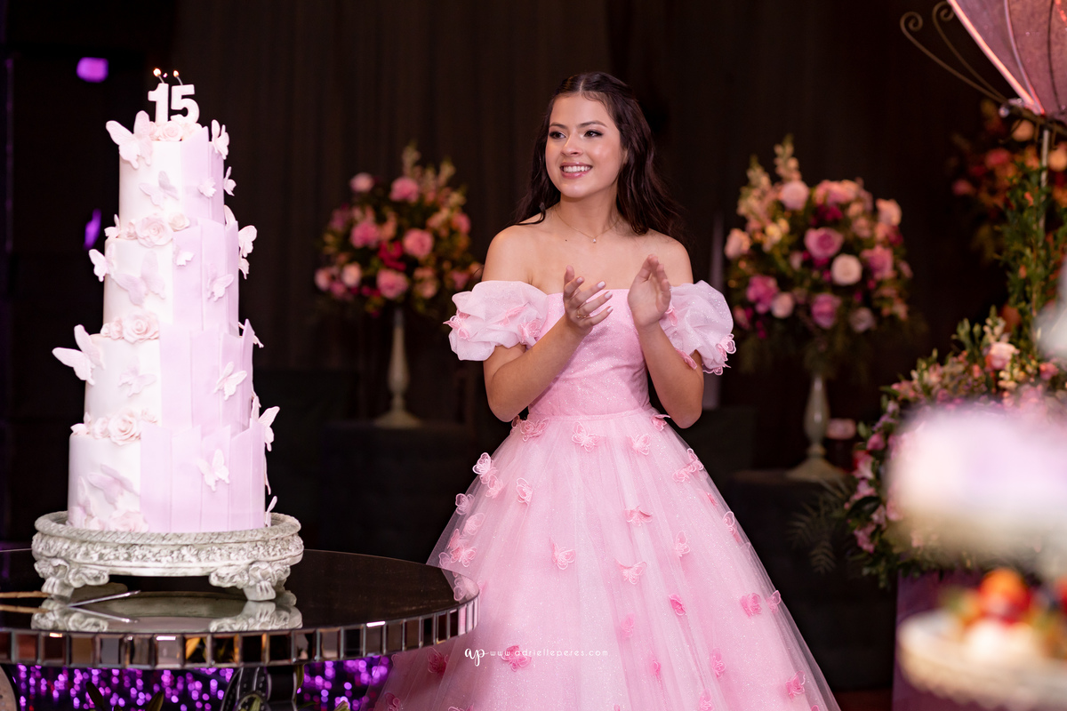 Adrielle Peres Fotografia, Alex Videos; DECORAÇÃO: Silvia Flores Eventos, DJ: Matheus Lazaretti, PISTA DE LED: Pixel Led, DRINKS: Jumper Bartenders, Baly Energy Drink, Poppi Corner, Amantine Chocolate, VW beauty, Clube Gremio Fronteira - Ararangua/SC