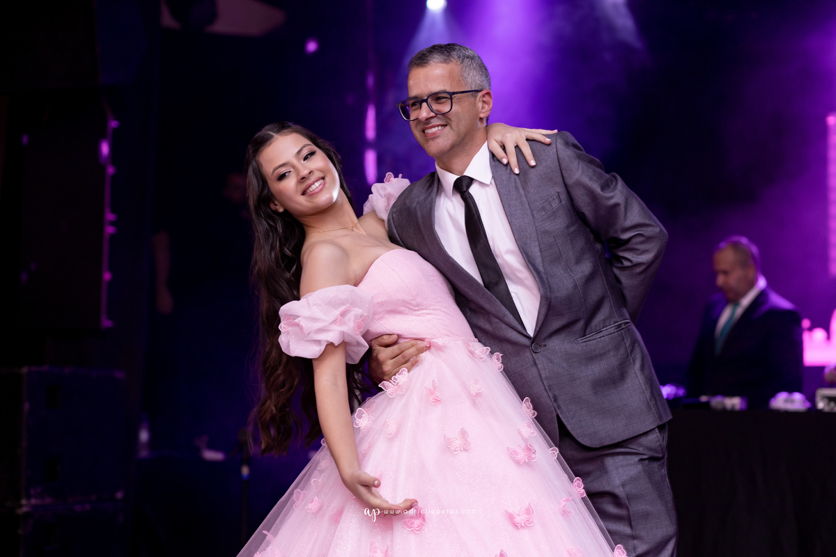 Adrielle Peres Fotografia, Alex Videos; DECORAÇÃO: Silvia Flores Eventos, DJ: Matheus Lazaretti, PISTA DE LED: Pixel Led, DRINKS: Jumper Bartenders, Baly Energy Drink, Poppi Corner, Amantine Chocolate, VW beauty, Clube Gremio Fronteira - Ararangua/SC