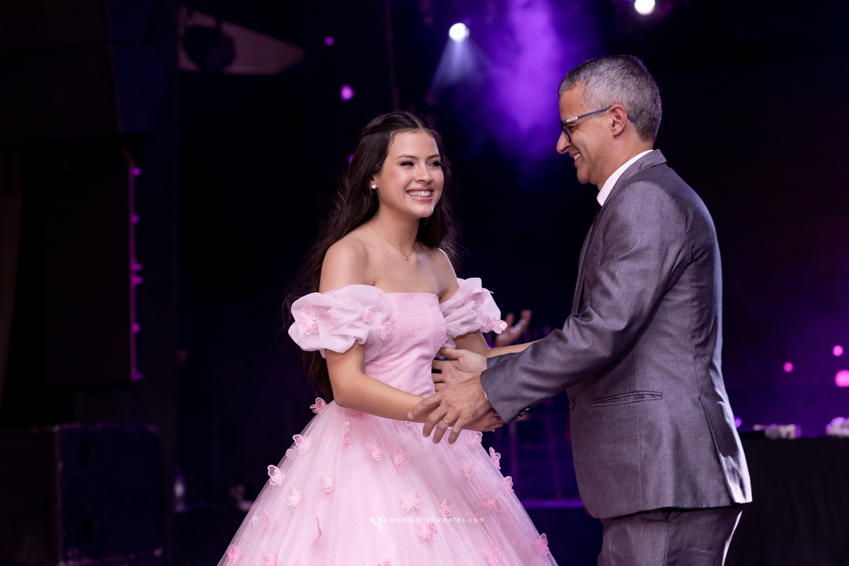 Adrielle Peres Fotografia, Alex Videos; DECORAÇÃO: Silvia Flores Eventos, DJ: Matheus Lazaretti, PISTA DE LED: Pixel Led, DRINKS: Jumper Bartenders, Baly Energy Drink, Poppi Corner, Amantine Chocolate, VW beauty, Clube Gremio Fronteira - Ararangua/SC