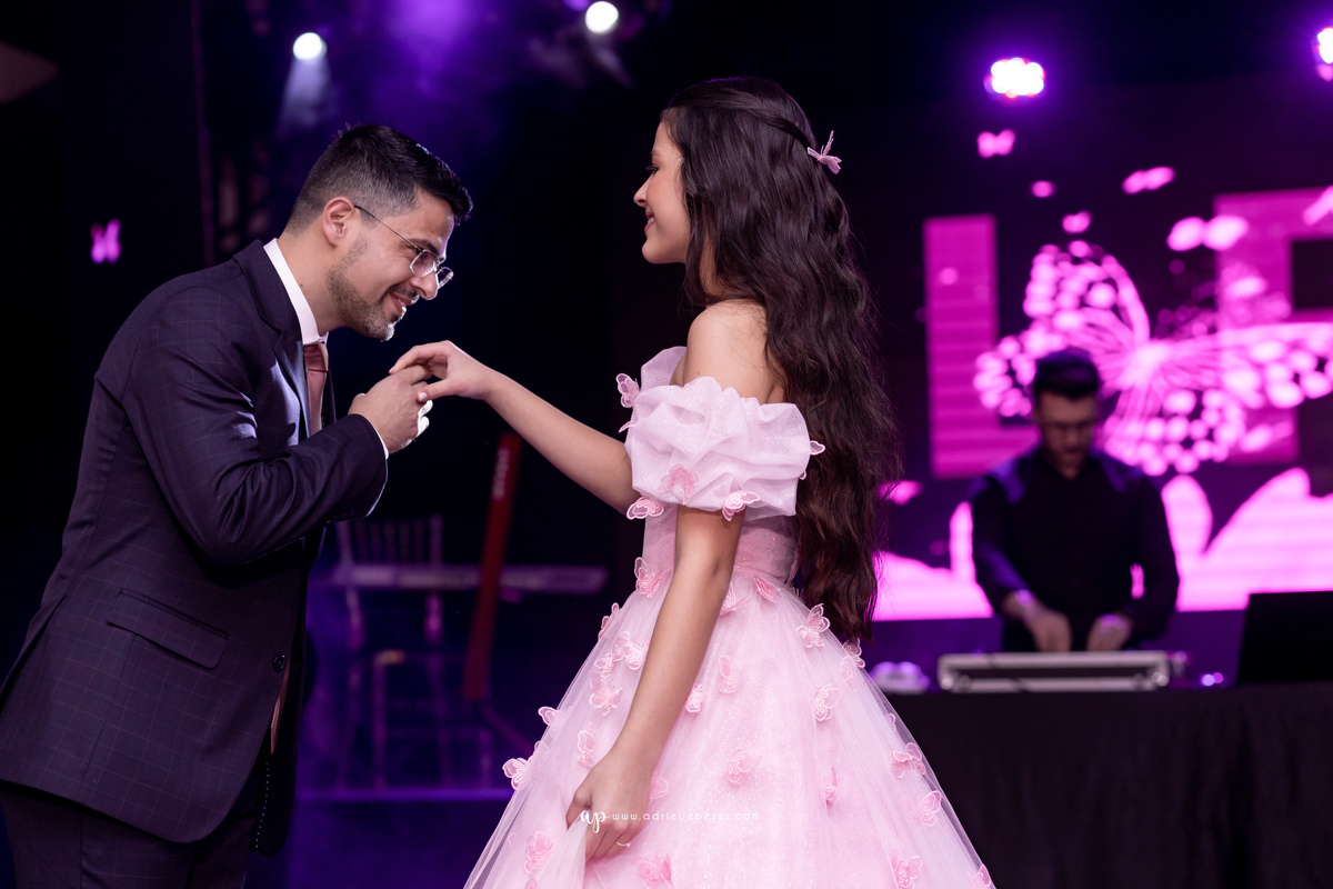 Adrielle Peres Fotografia, Alex Videos; DECORAÇÃO: Silvia Flores Eventos, DJ: Matheus Lazaretti, PISTA DE LED: Pixel Led, DRINKS: Jumper Bartenders, Baly Energy Drink, Poppi Corner, Amantine Chocolate, VW beauty, Clube Gremio Fronteira - Ararangua/SC