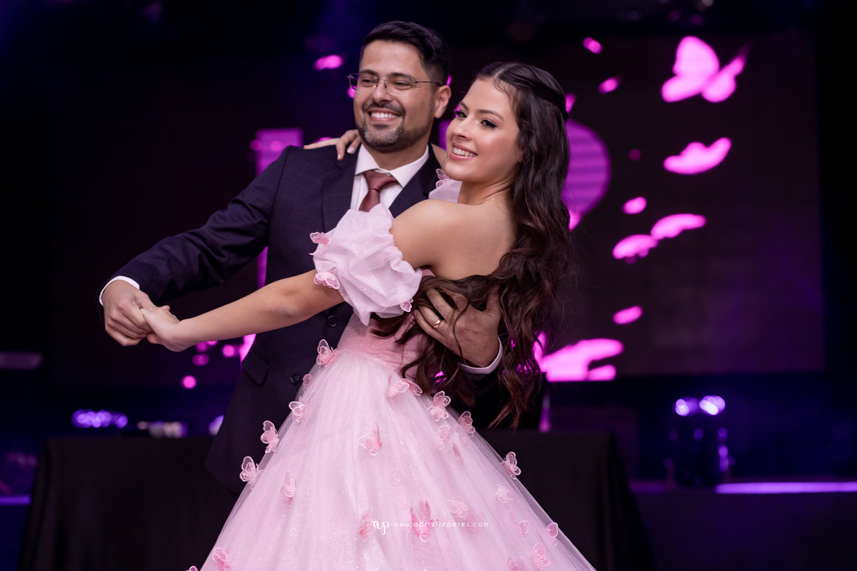 Adrielle Peres Fotografia, Alex Videos; DECORAÇÃO: Silvia Flores Eventos, DJ: Matheus Lazaretti, PISTA DE LED: Pixel Led, DRINKS: Jumper Bartenders, Baly Energy Drink, Poppi Corner, Amantine Chocolate, VW beauty, Clube Gremio Fronteira - Ararangua/SC