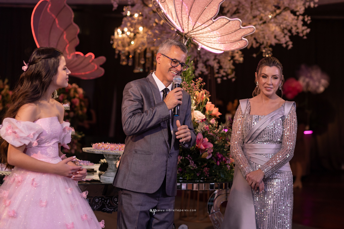 Adrielle Peres Fotografia, Alex Videos; DECORAÇÃO: Silvia Flores Eventos, DJ: Matheus Lazaretti, PISTA DE LED: Pixel Led, DRINKS: Jumper Bartenders, Baly Energy Drink, Poppi Corner, Amantine Chocolate, VW beauty, Clube Gremio Fronteira - Ararangua/SC